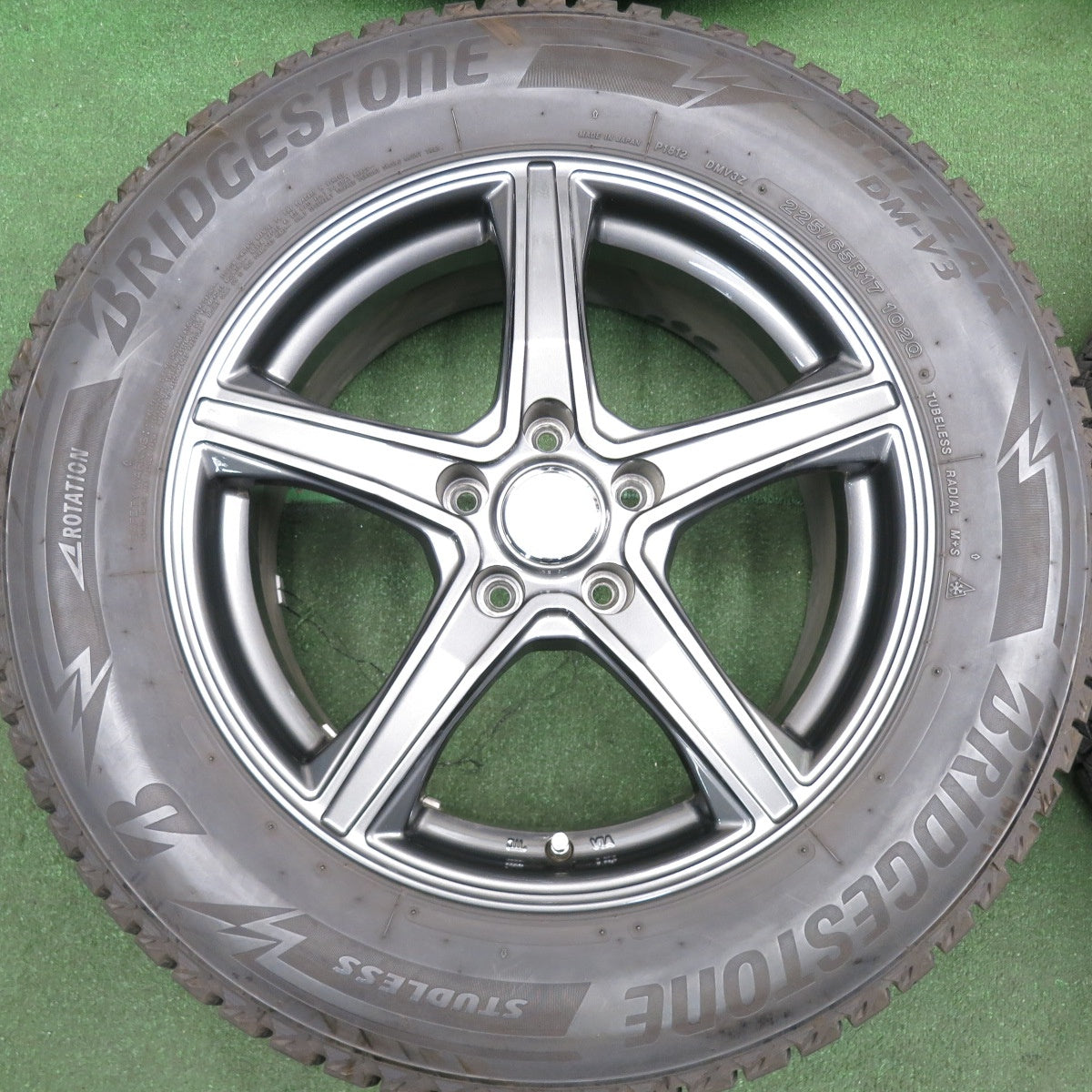 *送料無料* バリ溝！21年！キレイ！9.5分★スタッドレス 225/65R17 ブリヂストン ブリザック DM-V3 TOPRUN トップラン 17インチ PCD114.3/5H★4050505HAス