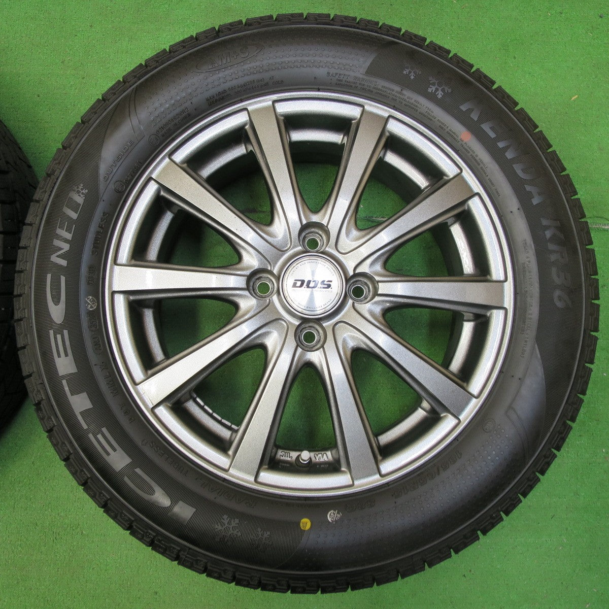 *送料無料* バリ溝！23年！ほぼ10分★スタッドレス 185/65R15 ケンダ KR36 アイステック ネオ D.O.S. DOS 15インチ PCD100/4H★4072006イス