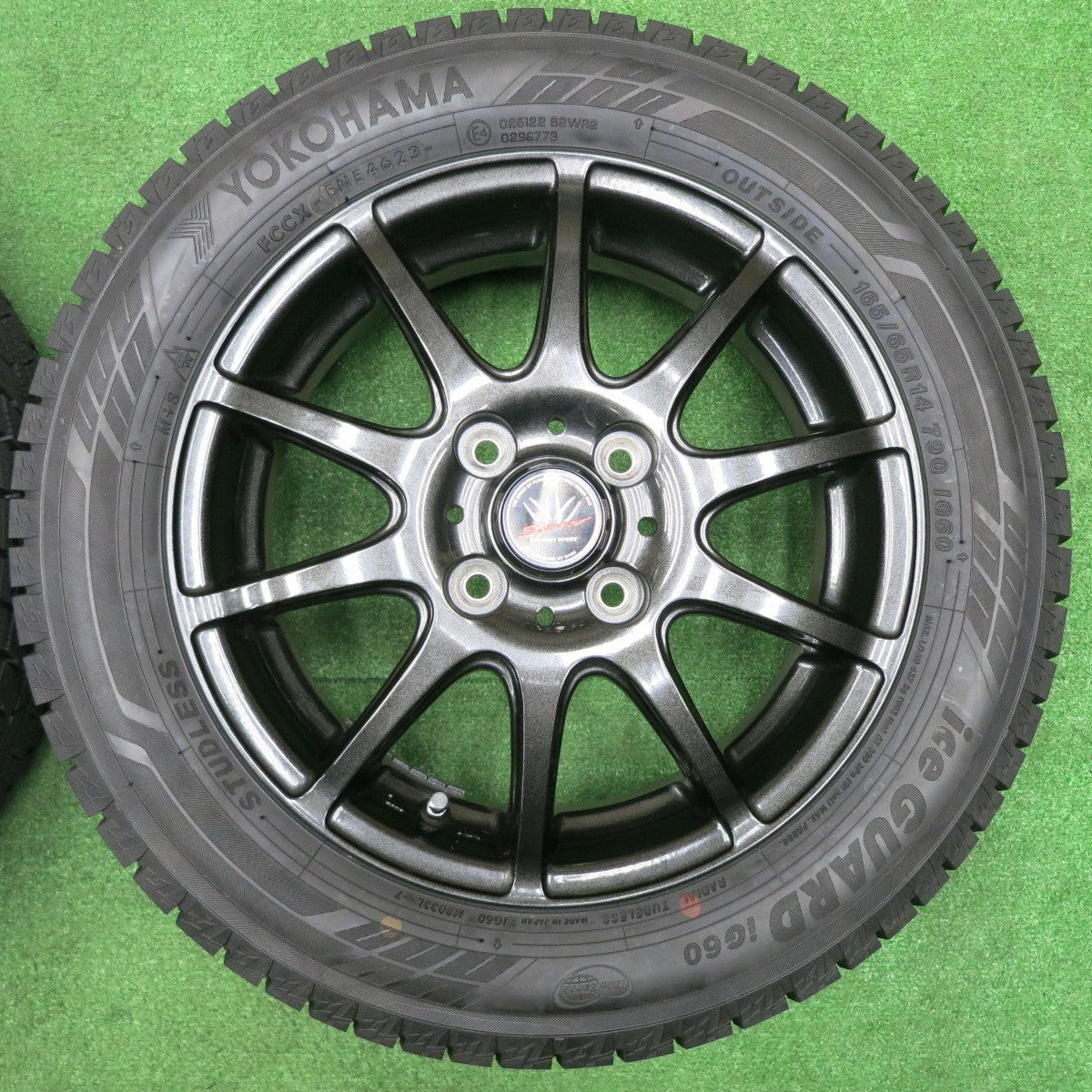 [送料無料] 超バリ溝！23年！キレイ！ほぼ10分★LOXARNY SPORT BADX 165/65R14 スタッドレス ヨコハマ アイスガード iG60 ロクサーニ 軽自動車 ハスラー 等 PCD100/4H★4121806NJス