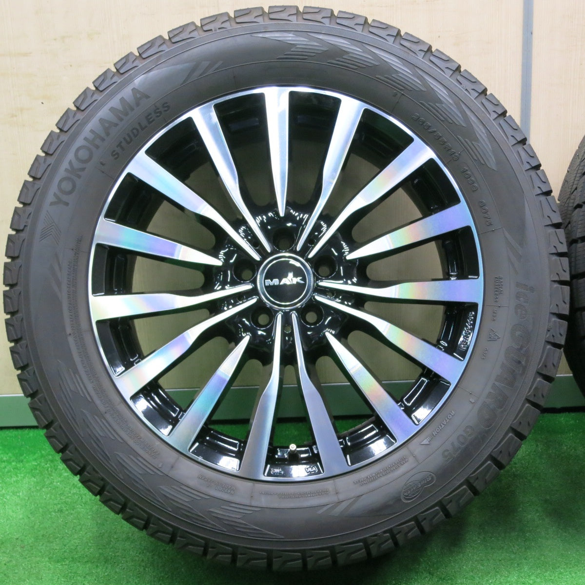 [送料無料] 超バリ溝！21年！キレイ！9.5分以上★ベンツ 専用 MAK KRONE クローネ 265/55R19 スタッドレス ヨコハマ アイスガード G075 PCD112/5H★4100103NJス