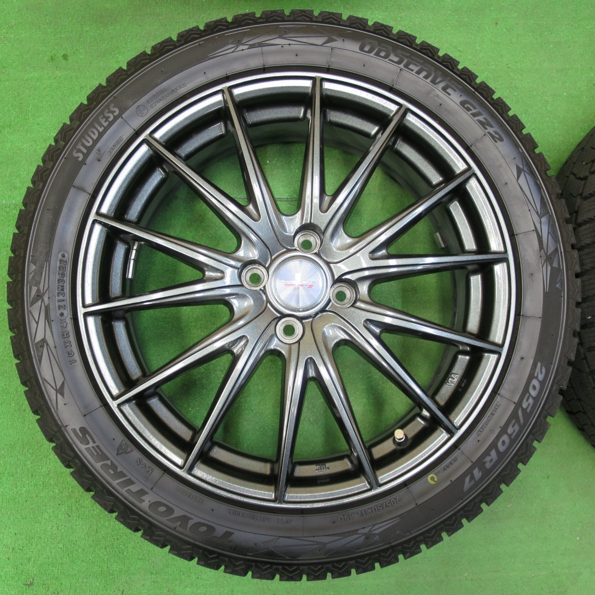 *送料無料* 超バリ溝！22年！キレイ！ほぼ10分★スタッドレス 205/50R17 トーヨー オブザーブ GIZ2 VELVA SPORTZ ヴェルヴァ 17インチ PCD100/4H★4060505イス