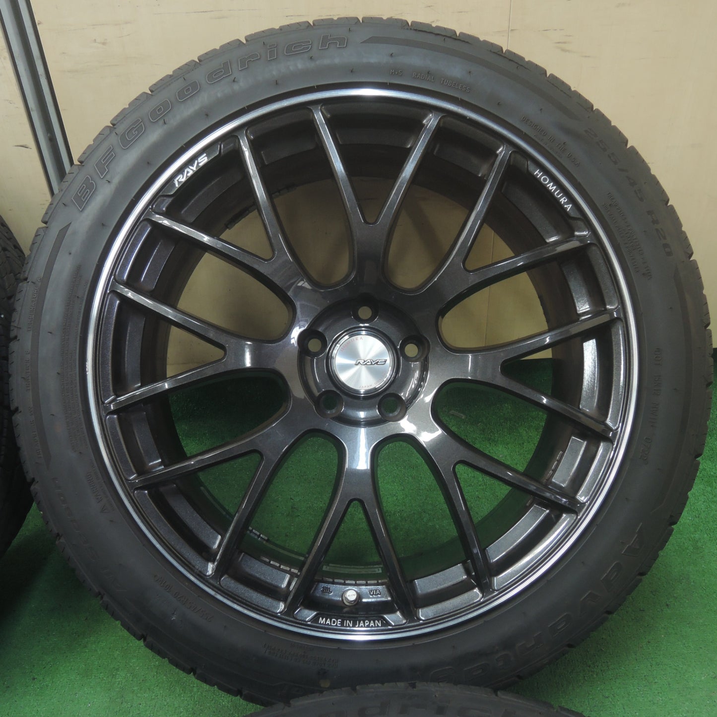 *送料無料* バリ溝！22年！9.5分★ベンツ等 RAYS HOMURA 2×8 GTS 255/45R20 BFグッドリッチ アドバンテージ コントロール レイズ ホムラ PCD112/5H★4071002SYノ