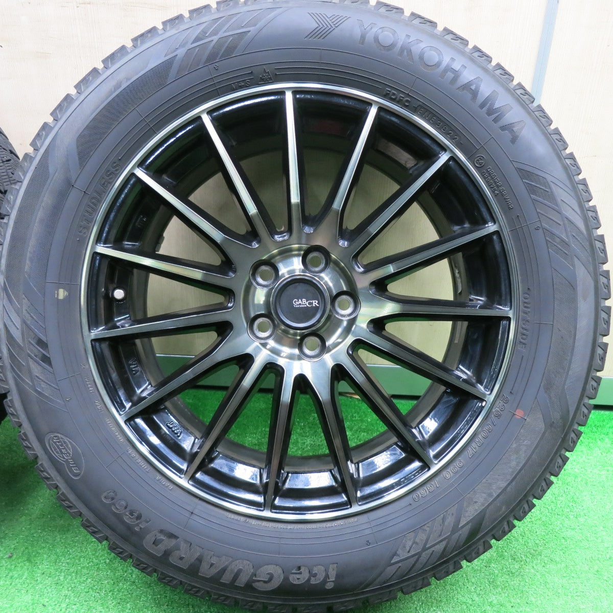 [送料無料] バリ溝！22年！キレイ！9.5分★フォレスター 等 225/60R17 スタッドレス ヨコハマ アイスガード iG60 GAB Version CR PCD100/5H★4100902HAス