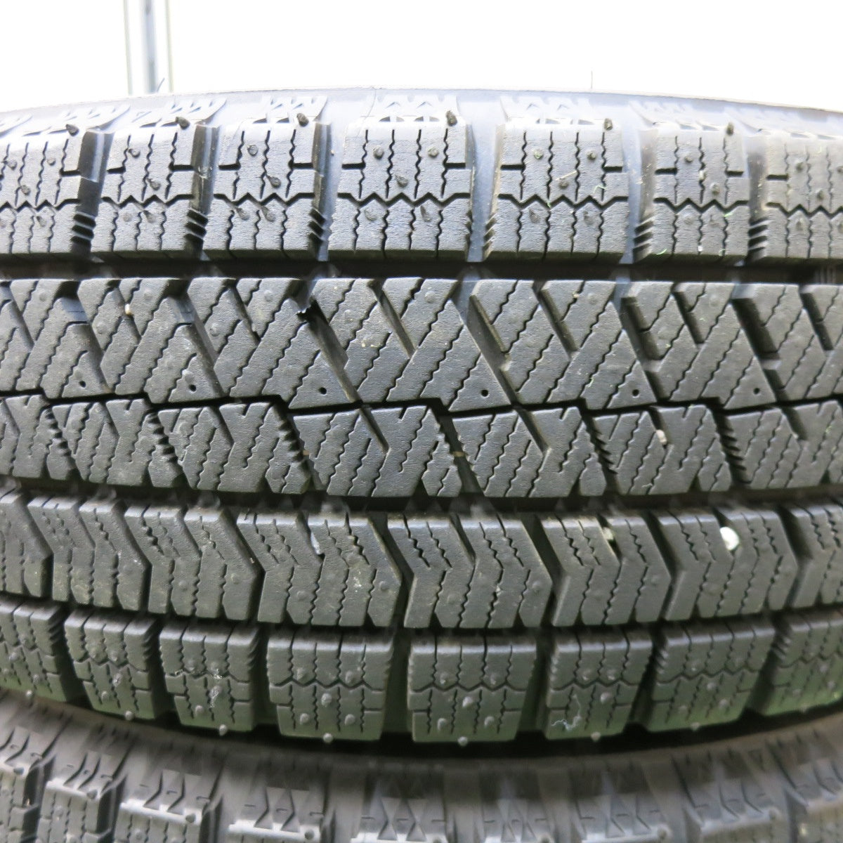 [送料無料] バリ溝！22年！キレイ！9.5分以上★スタッドレス 165/65R15 ブリヂストン ブリザック VRX2 BALMINUM バルミナ 15インチ ハスラー ソリオ 等 PCD100/4H★5010814SYス