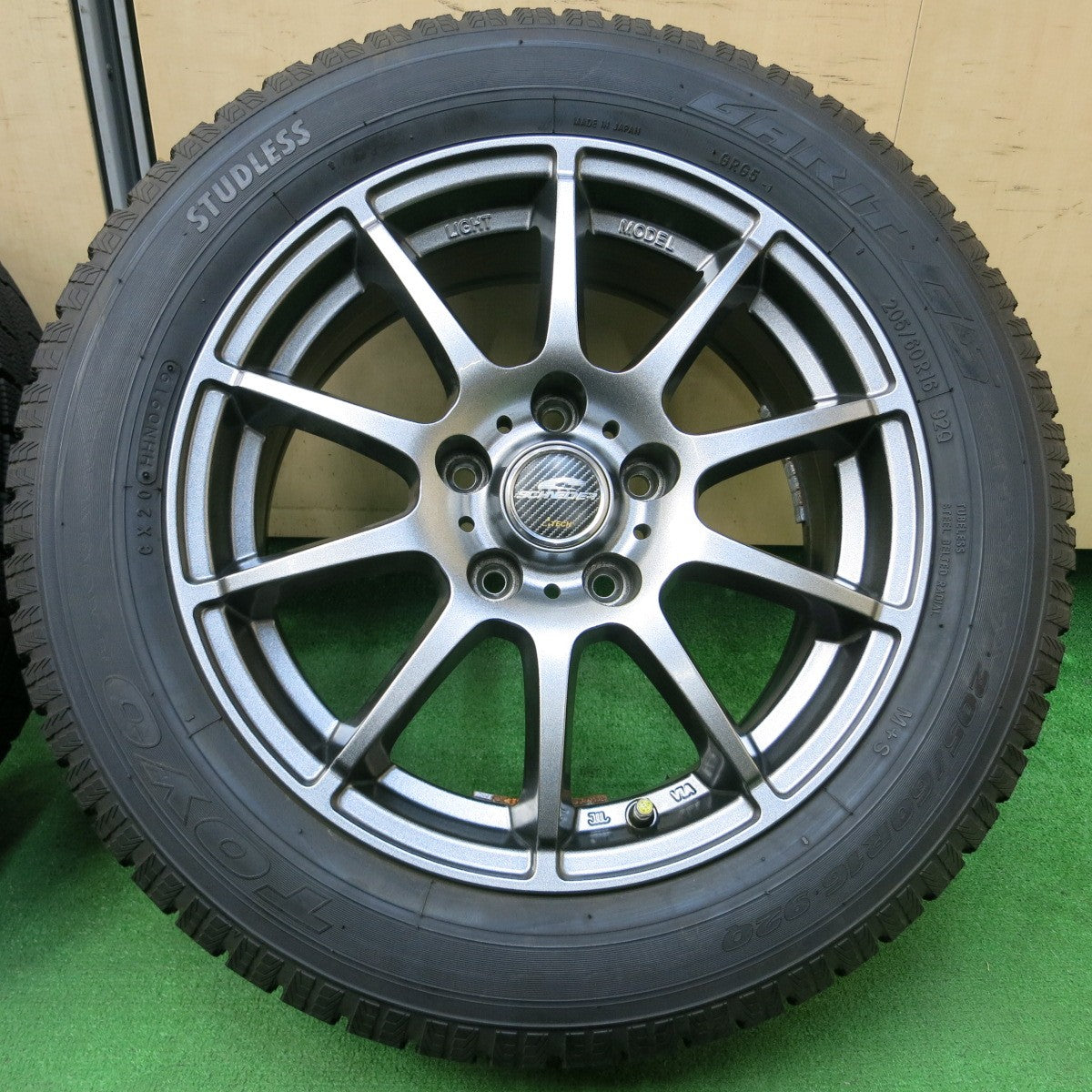 *送料無料* バリ溝！キレイ！9.5分★スタッドレス 205/60R16 トーヨー ガリット G5 SCHNEIDER ATECH シュナイダー 16インチ PCD114.3/5H★4050105イス