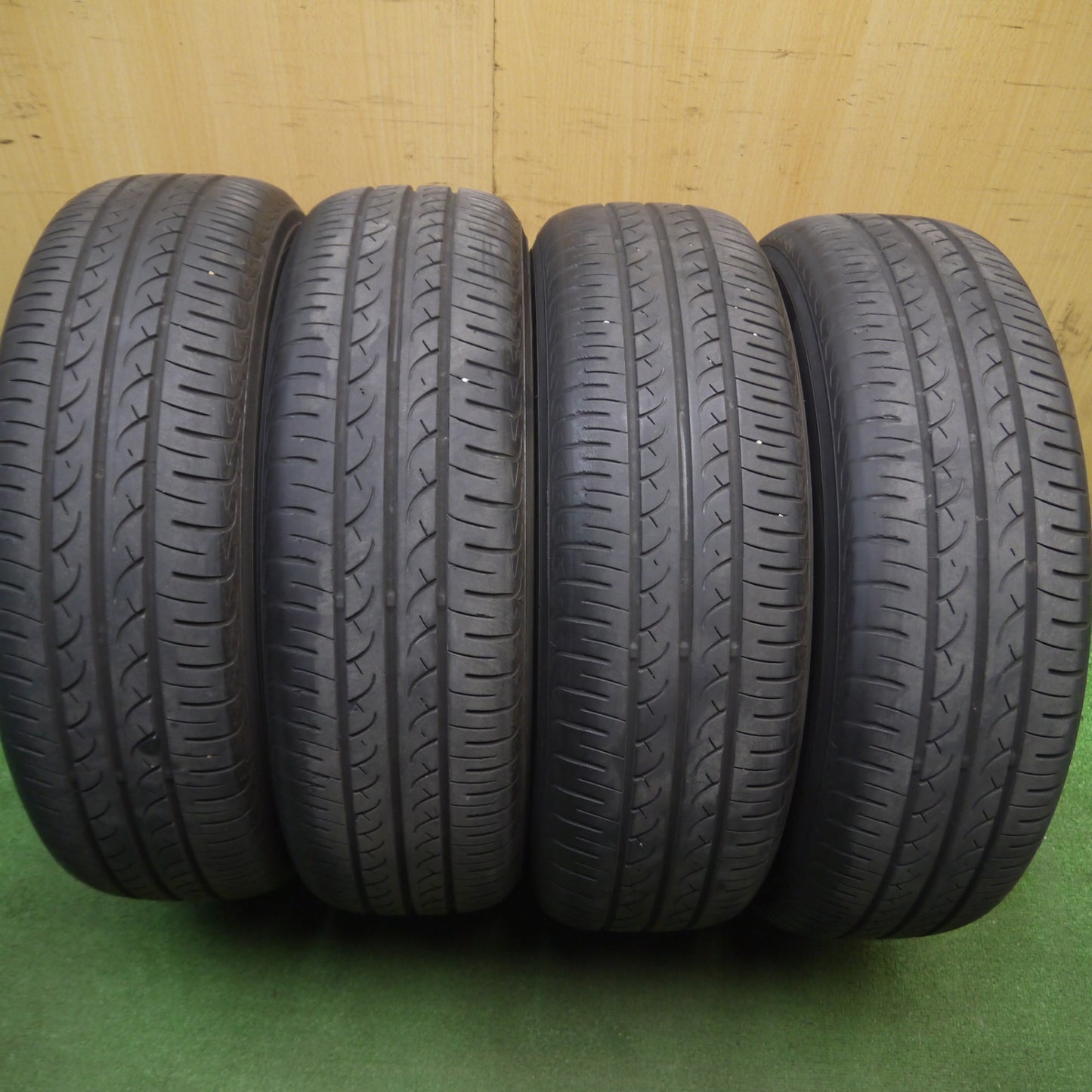 [送料無料] キレイ！21年★185/65R15 ヨコハマ ブルーアース AE01F Verthandi ヴェルサンディ ヴェルザンディ 15インチ PCD100/4H★5030301Hノ