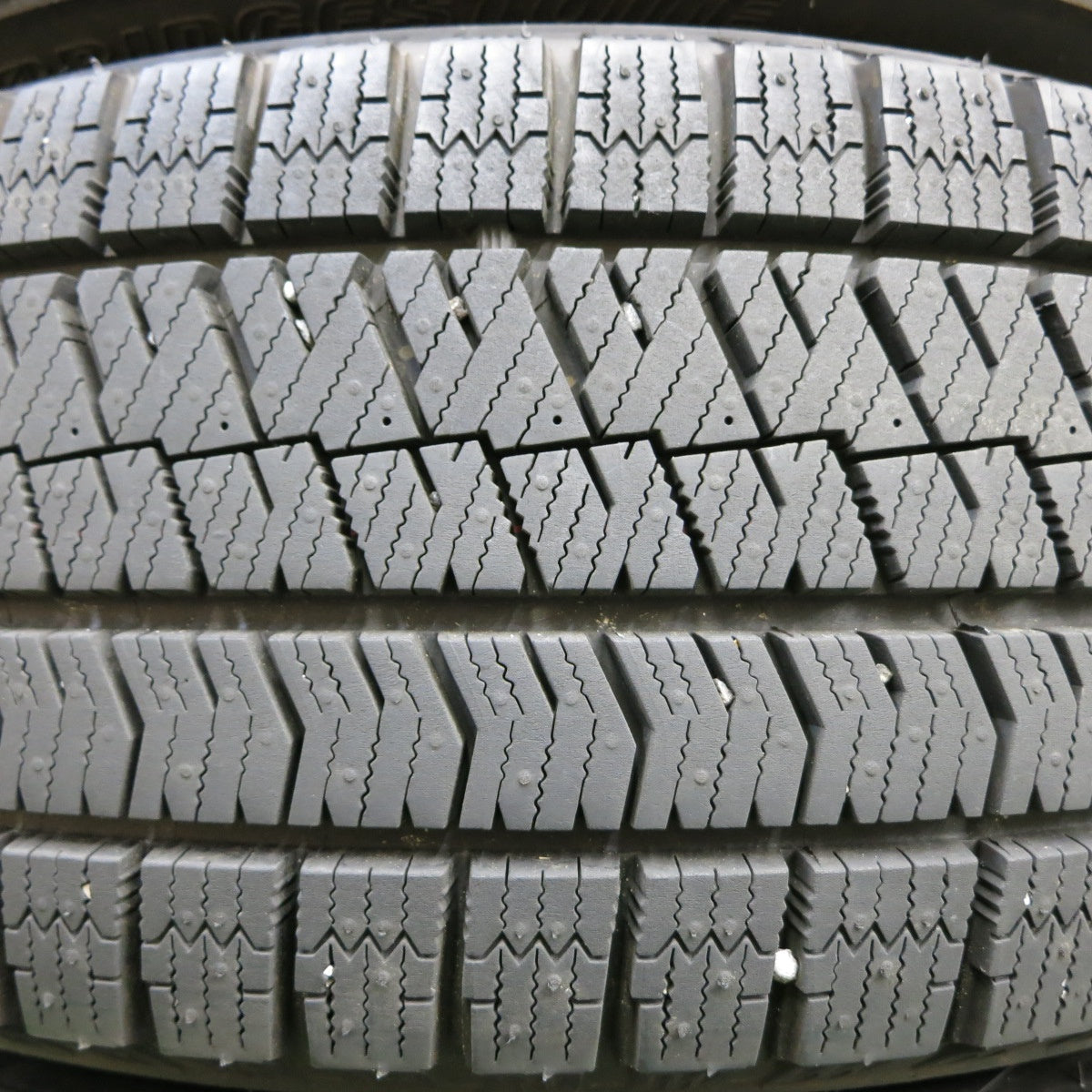 *送料無料* バリ溝！23年！キレイ！ほぼ10分★スタッドレス 215/60R16 ブリヂストン ブリザック VRX2 TOPRUN トップラン 16インチ PCD114.3/5H★4050607イス