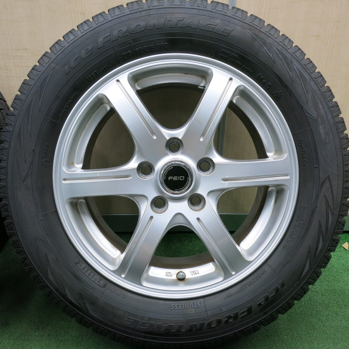 *送料無料* 超バリ溝！22年！ほぼ10分★スタッドレス 215/60R16 アイスフロンテージ FEID ice FRONTAGE 16インチ PCD114.3/5H★4050508HAス