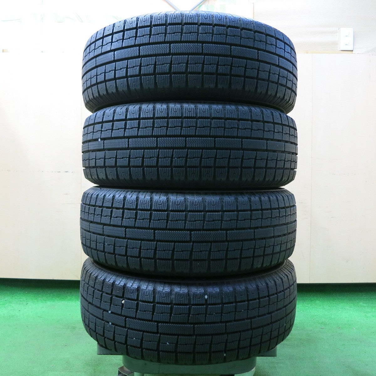 *送料無料* バリ溝！9.5分★プリウス 等 195/65R15 スタッドレス トーヨー ガリット G5 ENERGY LINE TWS 15インチ  PCD100/5H★4051001イス