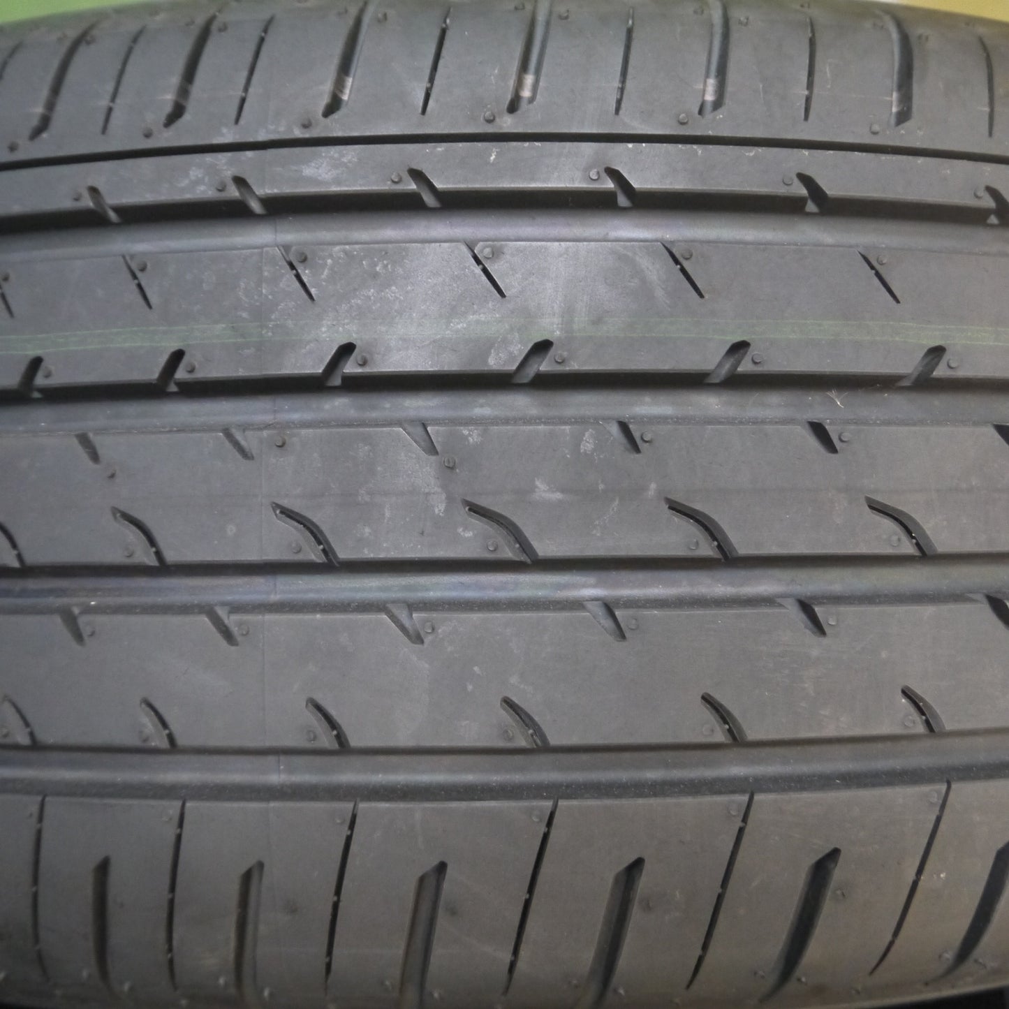 *送料無料* 新車外し！23年★トヨタ 40系 アルファード 純正 ENKEI 225/60R18 ヨコハマ アドバン V03 エンケイ PCD120/5H★4031505Hノ