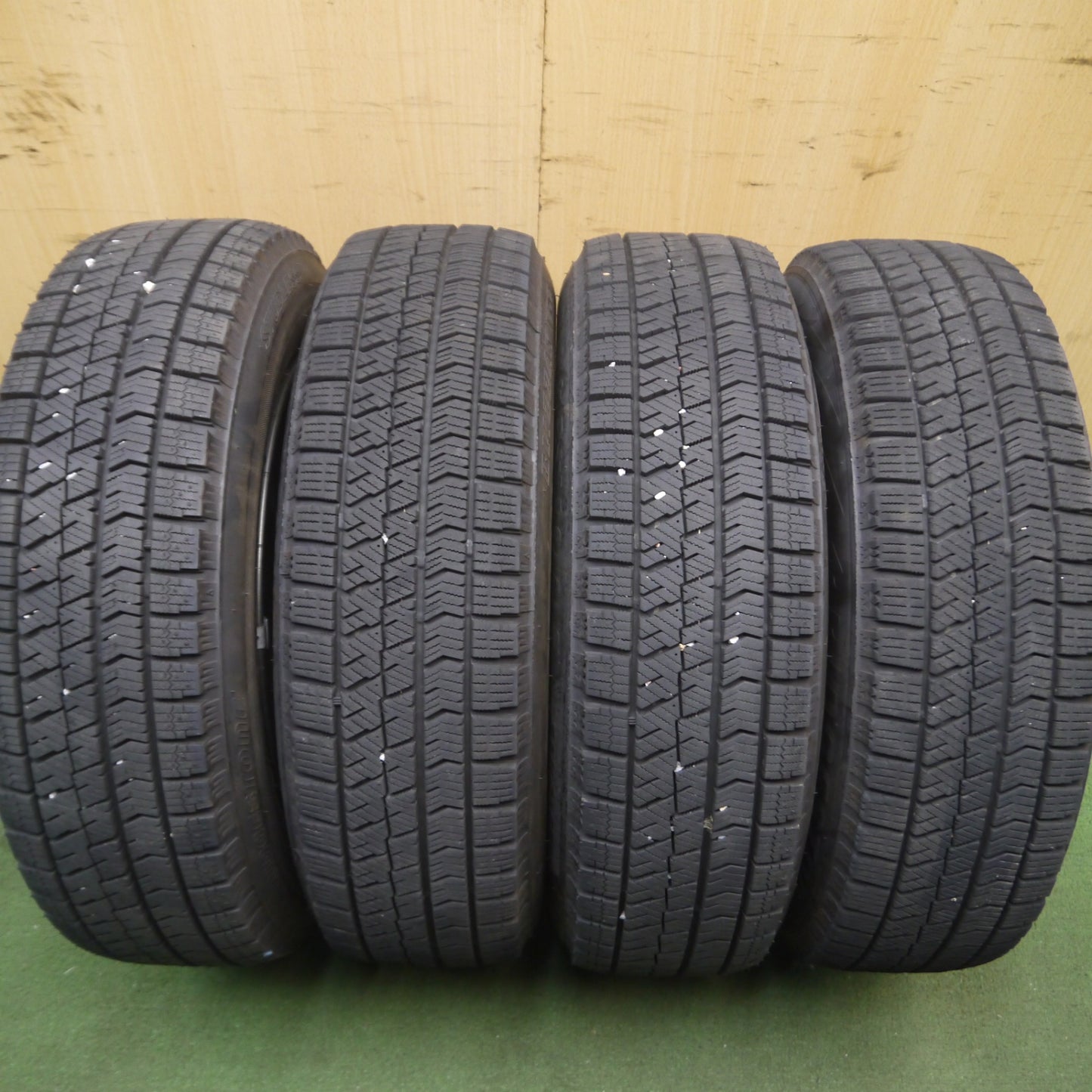 *送料無料* バリ溝！23年！キレイ！ほぼ10分★スタッドレス 165/70R14 ブリヂストン ブリザック VRX2 BALMINUM バルミナ 14インチ PCD100/4H★4041505Hス