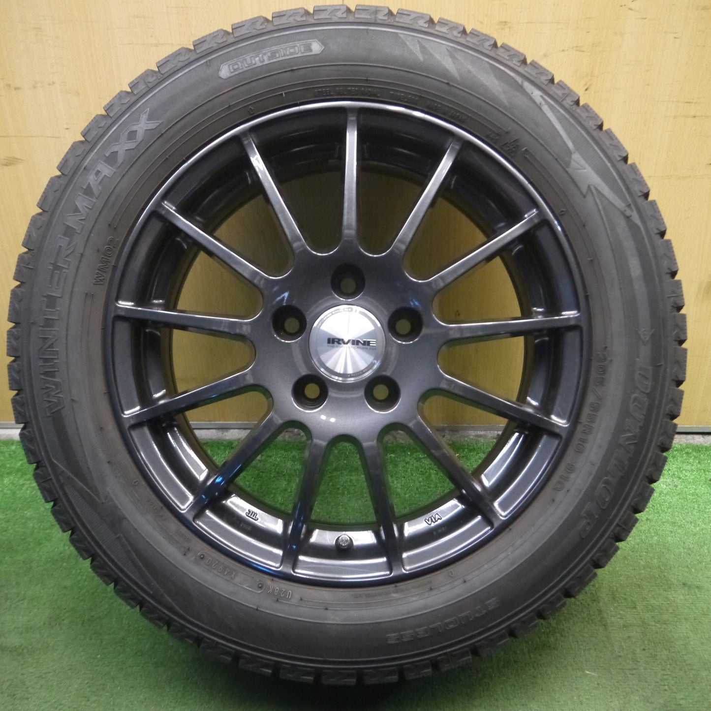 *送料無料* バリ溝！20年！キレイ！9.5分以上★ワーゲン等 IRVINE 205/55R16 スタッドレス ダンロップ ウインターマックス WM02 アーヴィン 16インチ PCD112/5H★4021002ナス