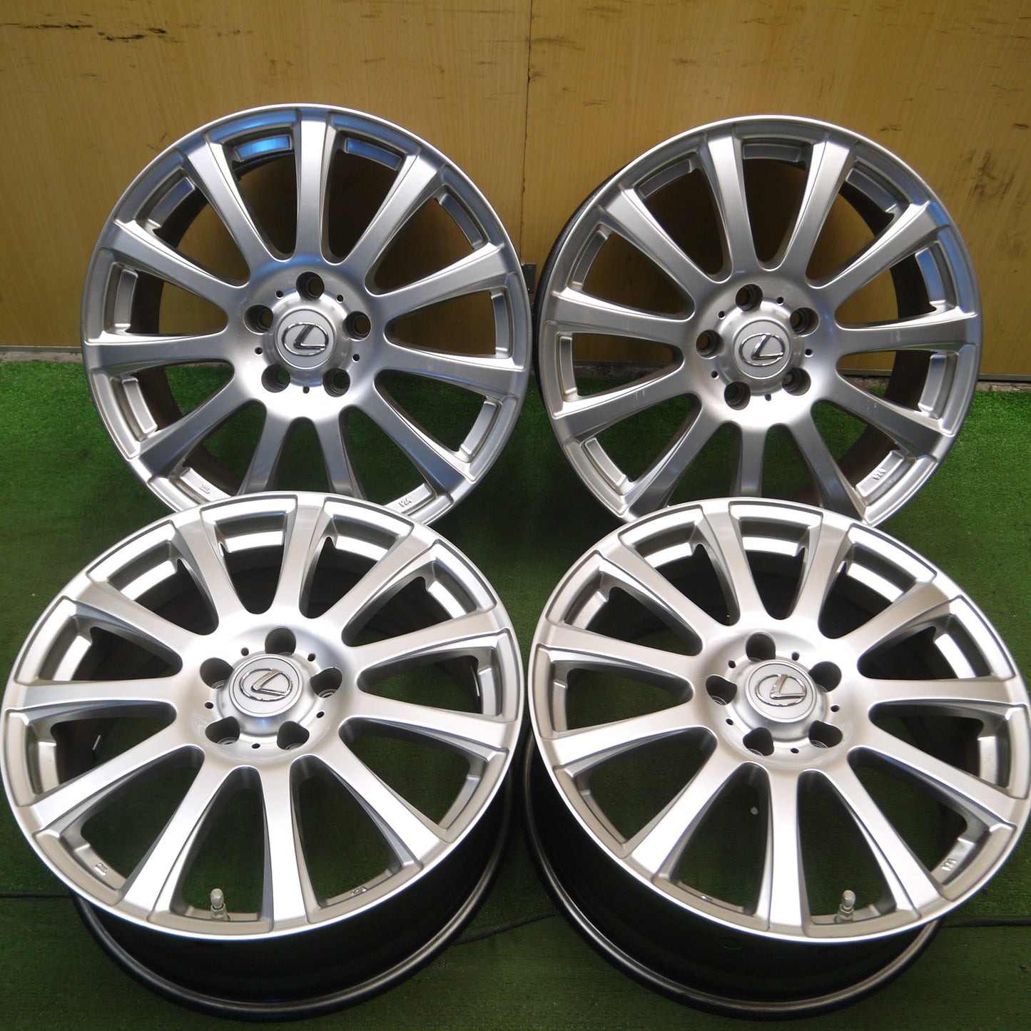 *送料無料*キレイ★レクサス 等 阿部商会 ホイール 18インチ ABE SHOKAI 18×7.5J PCD114.3/5H★3112004Hホ