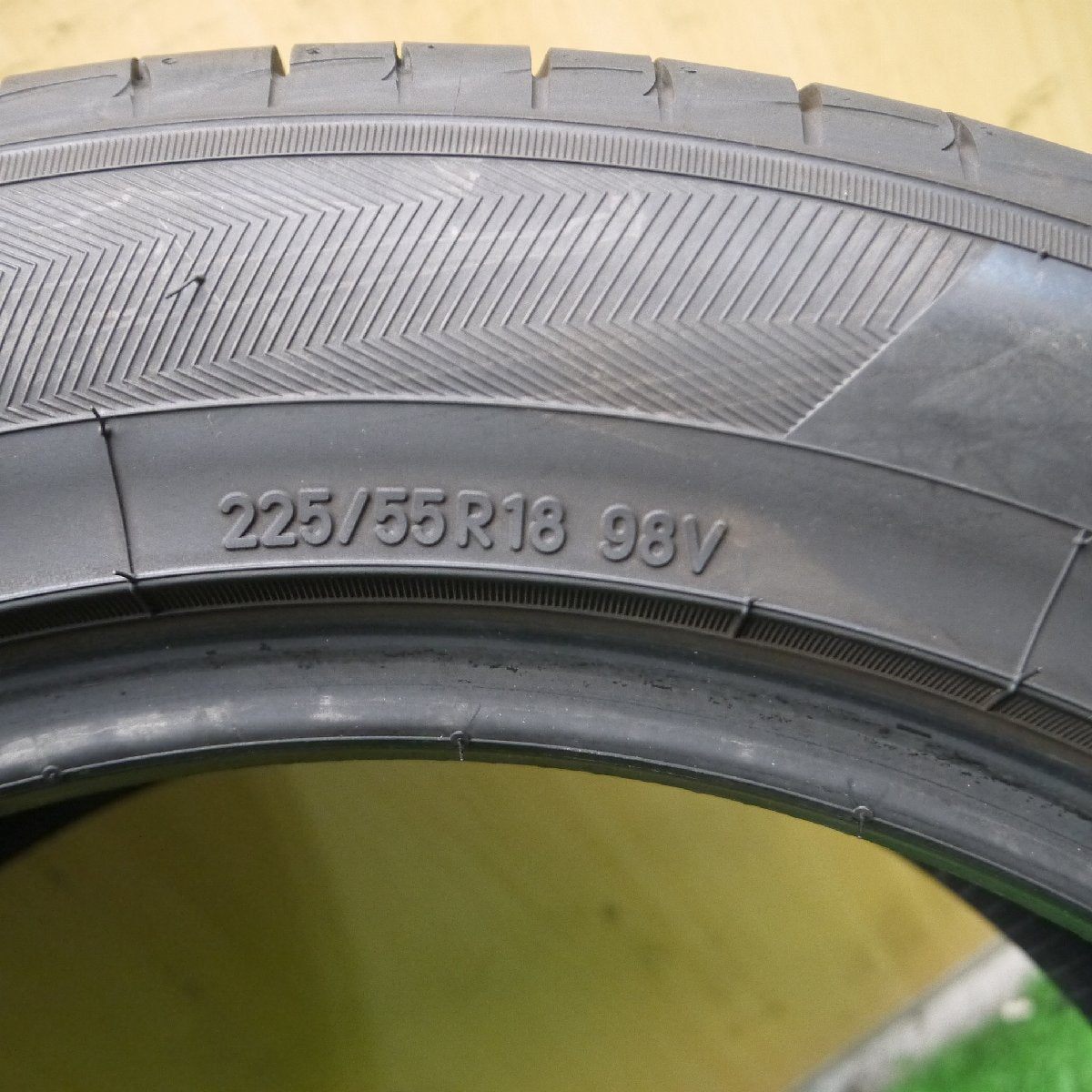 [送料無料]バリ溝！22年！9.5分★225/55R18 トーヨー プロクセス CL1 SUV タイヤ 18インチ エクストレイル エルグランド XV フォレスター 等★3091908Hノタ