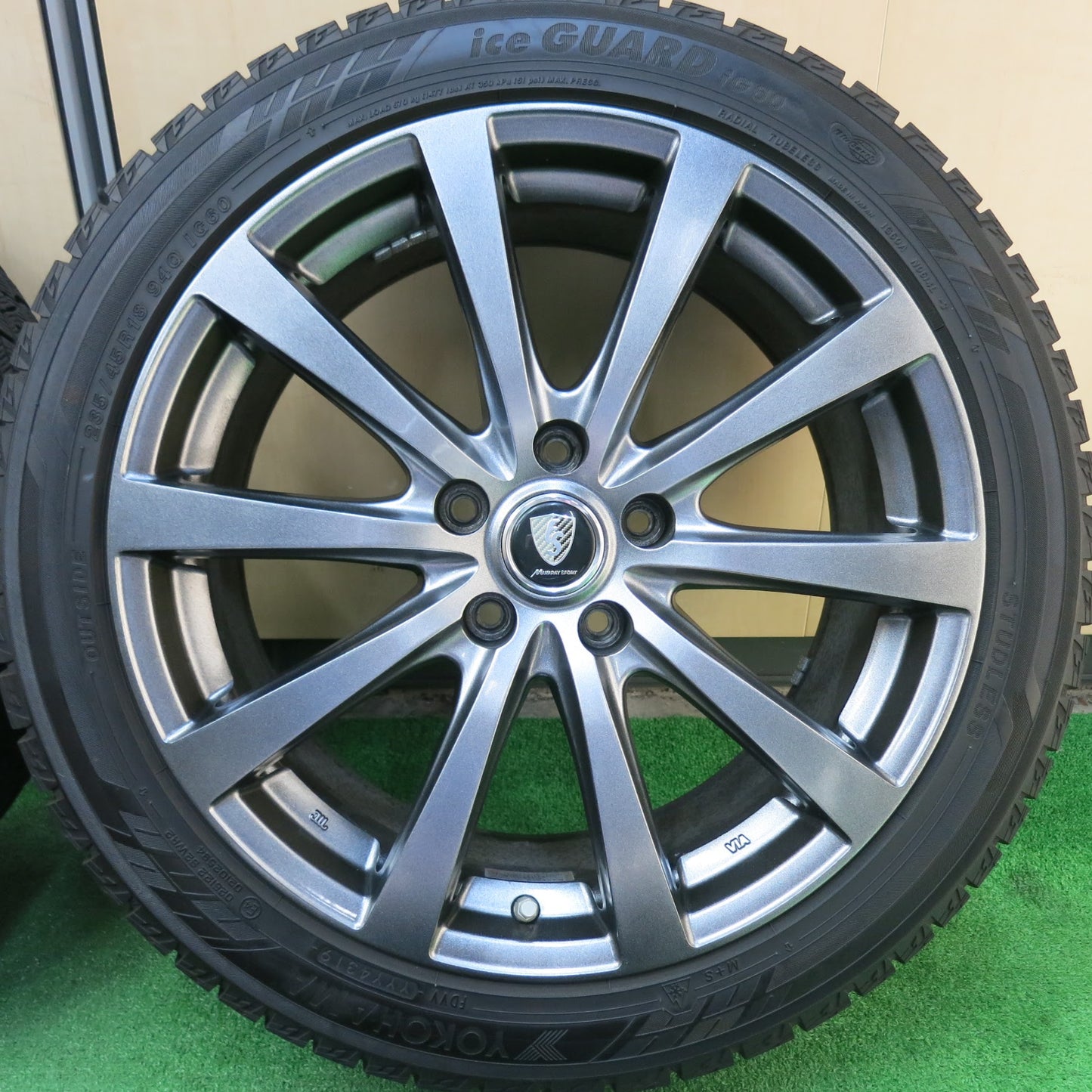 [送料無料]バリ溝！19年！キレイ！9.5分以上★スタッドレス 235/45R18 ヨコハマ アイスガード iG60 MANARAY SPORT マナレイスポーツ PCD114.3/5H★3041903ヒス