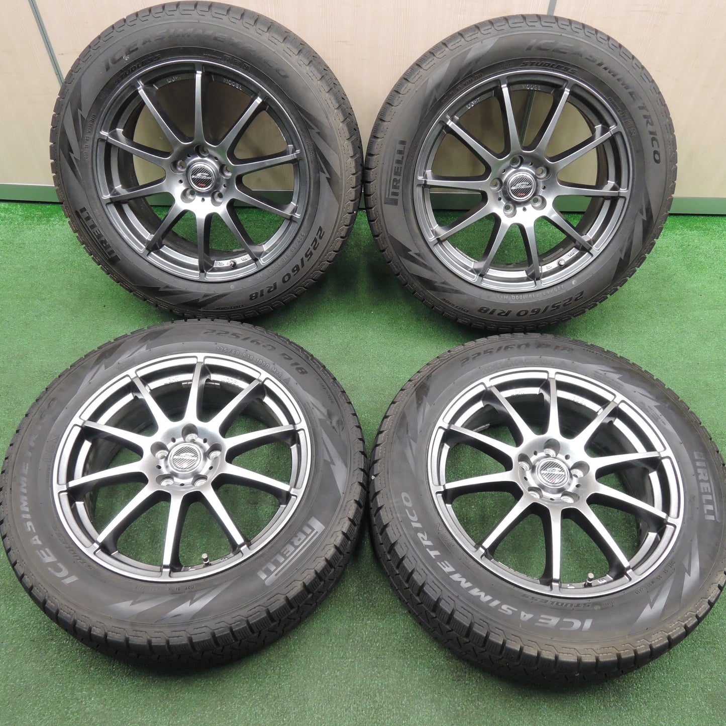 *送料無料*バリ溝！19年！キレイ！9分★スタッドレス 225/60R18 ピレリ アイスアシンメトリコ SCHNEIDER シュナイダー 18インチ PCD114.3/5H★3111605TNス