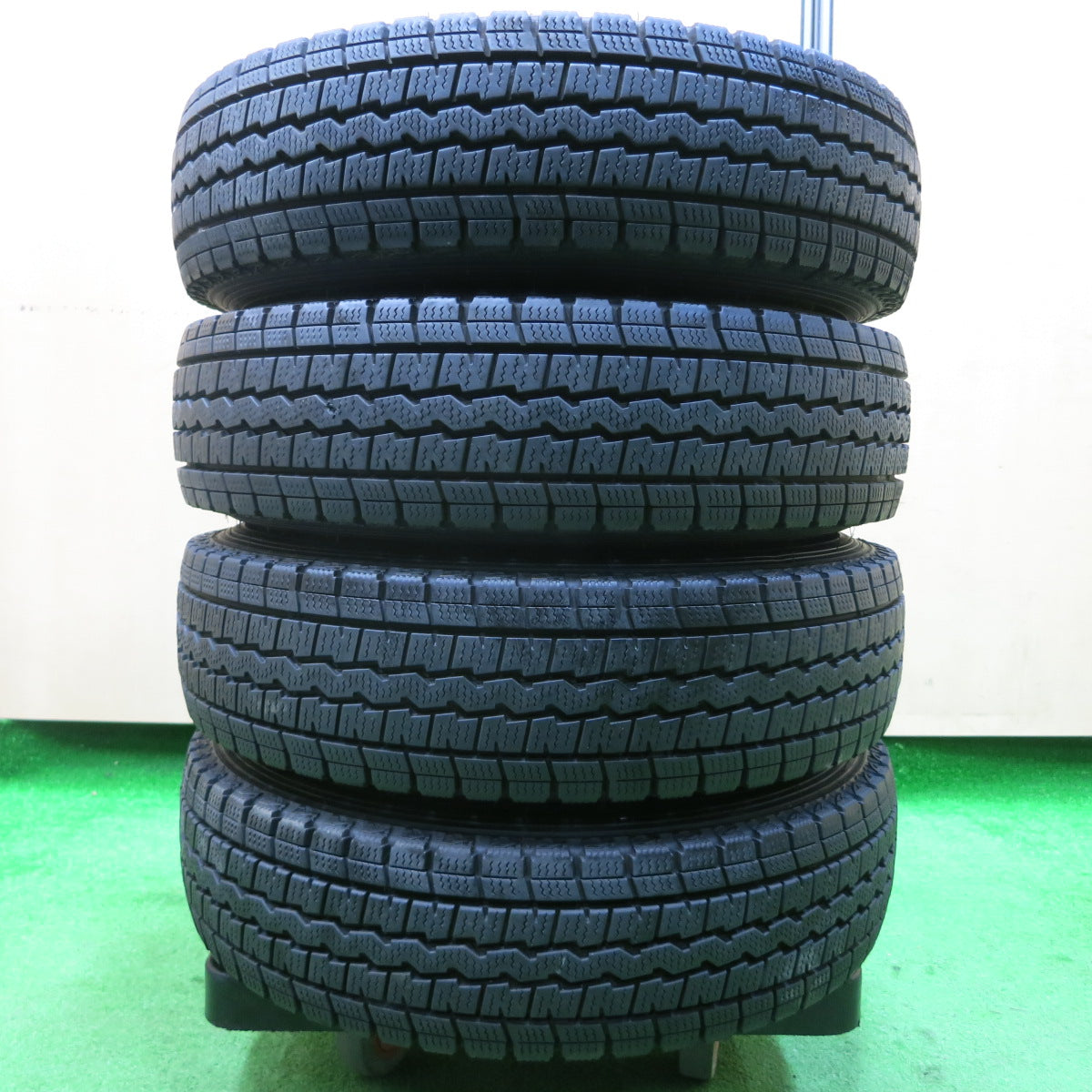 ダンロップ ウインターマックス スタッドレス 145/85r12 バリ溝 ...