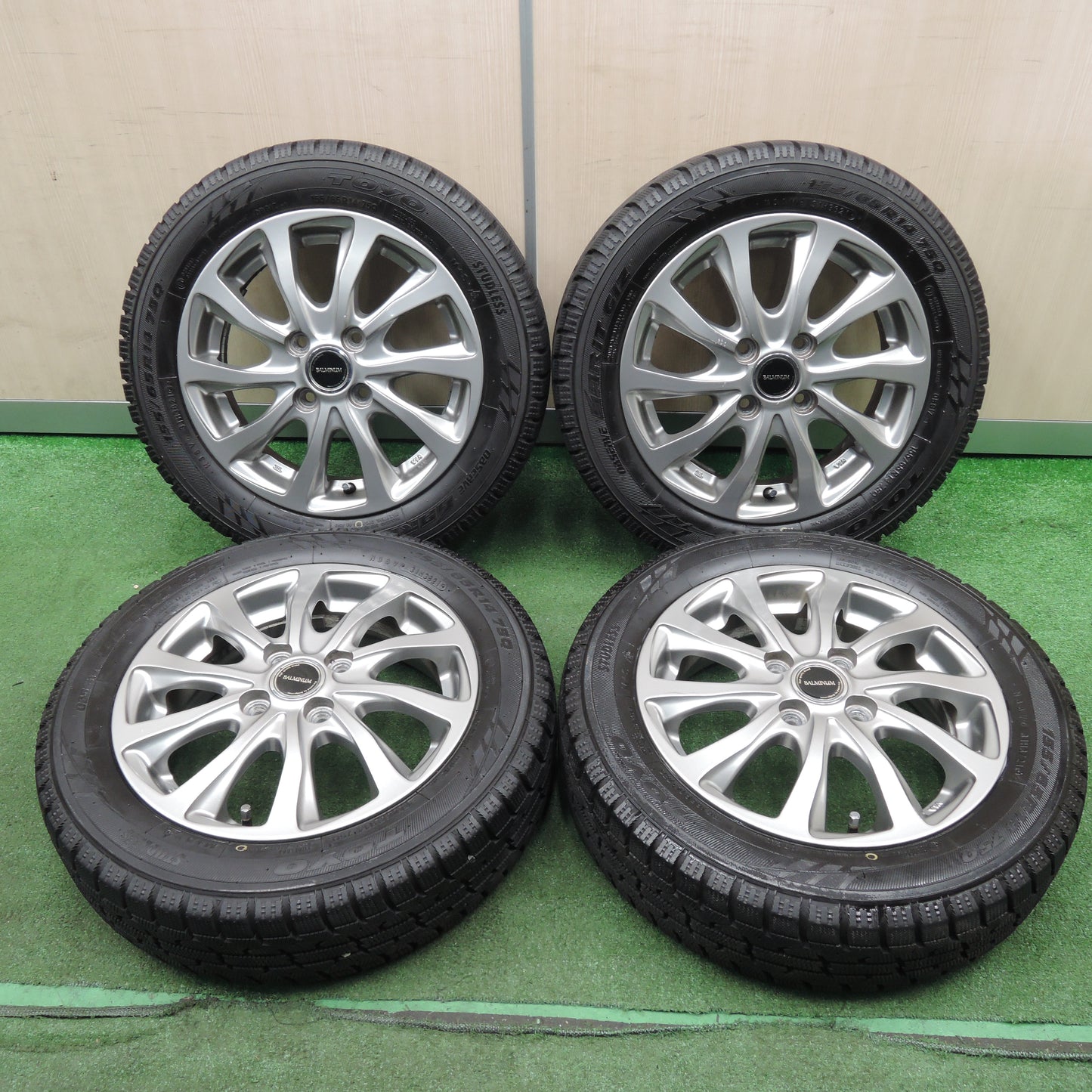 *送料無料*バリ溝！21年！9分★スタッドレス 155/65R14 トーヨー オブザーブ ガリット GIZ BALMINUM バルミナ 14インチ PCD100/4H★3122904NJス