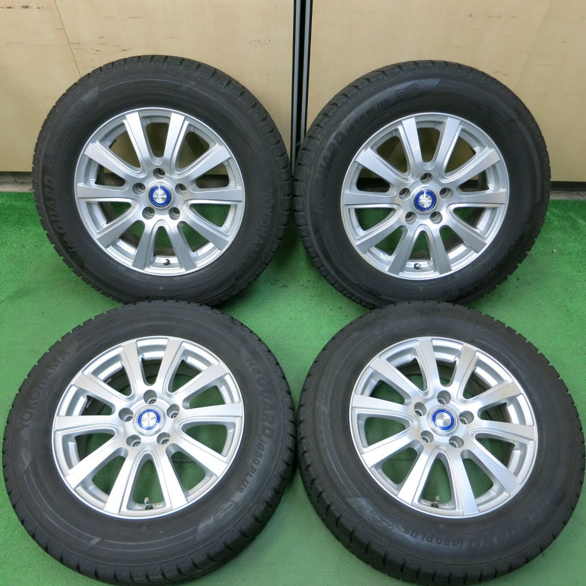 [送料無料]バリ溝！19年！キレイ！9.5分★スタッドレス 215/65R16 ヨコハマ アイスガード iG50 プラス JENEIGE 16インチ PCD114.3/5H★3072910イス