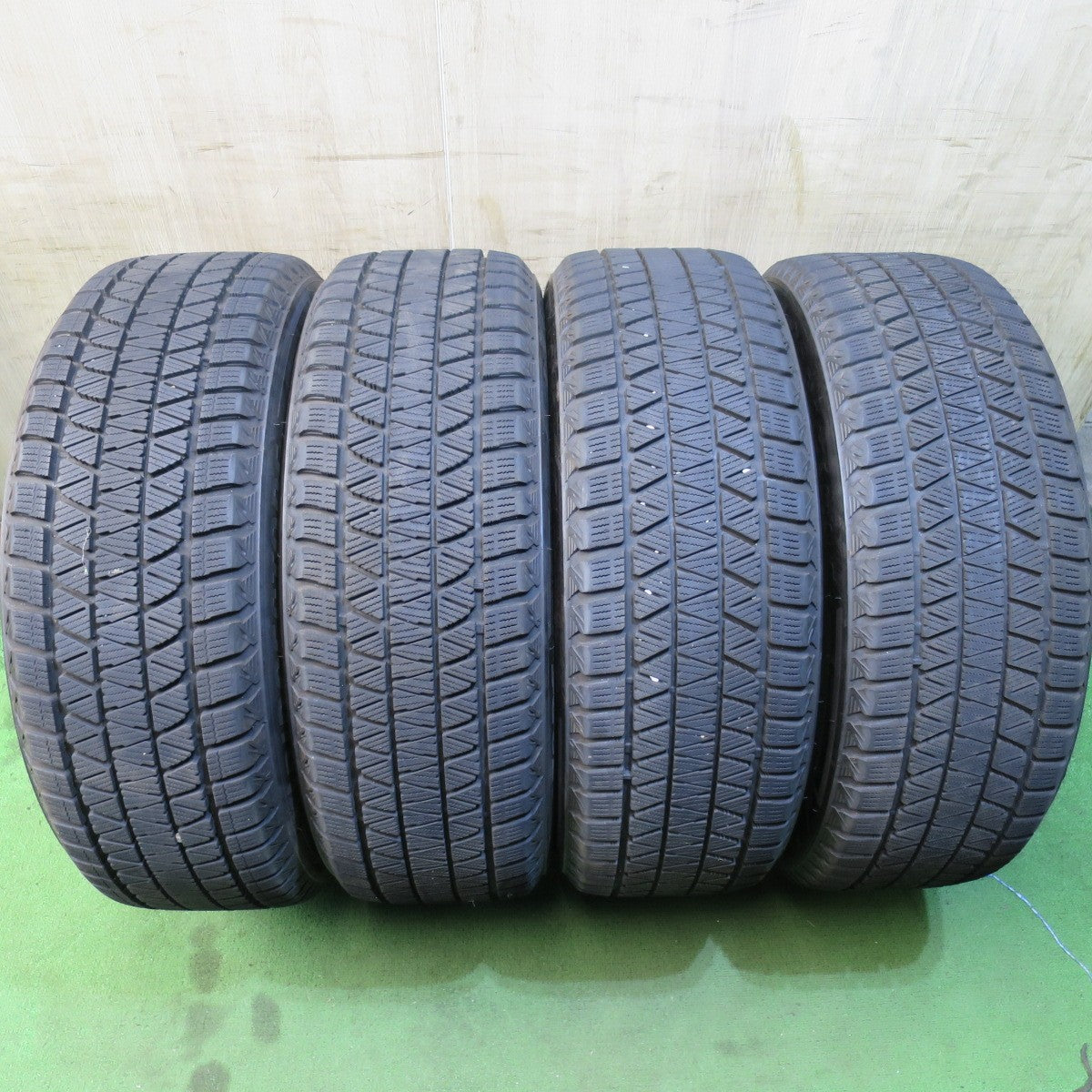 *送料無料* センサー付！バリ溝！21年！9.5分以上★レクサス RX450h バージョンL 純正 235/55R20 スタッドレス ブリヂストン ブリザック DM-V3 PCD114.3/5H★4031101クス