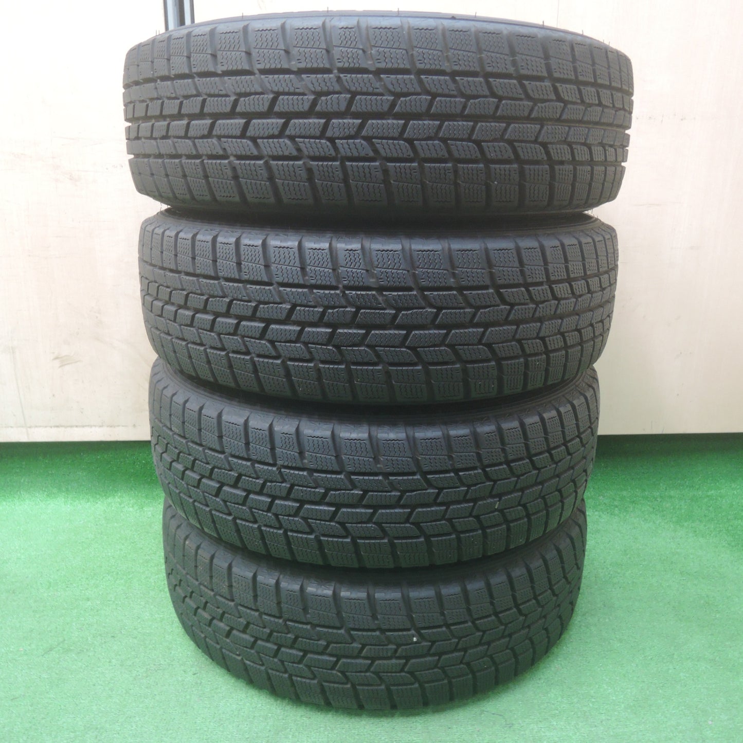 *送料無料* バリ溝！キレイ！9.5分★スタッドレス 175/65R15 グッドイヤー アイスナビ6 NIRVANA NV ニルバーナ 15インチ PCD100/4H★4020909SYス