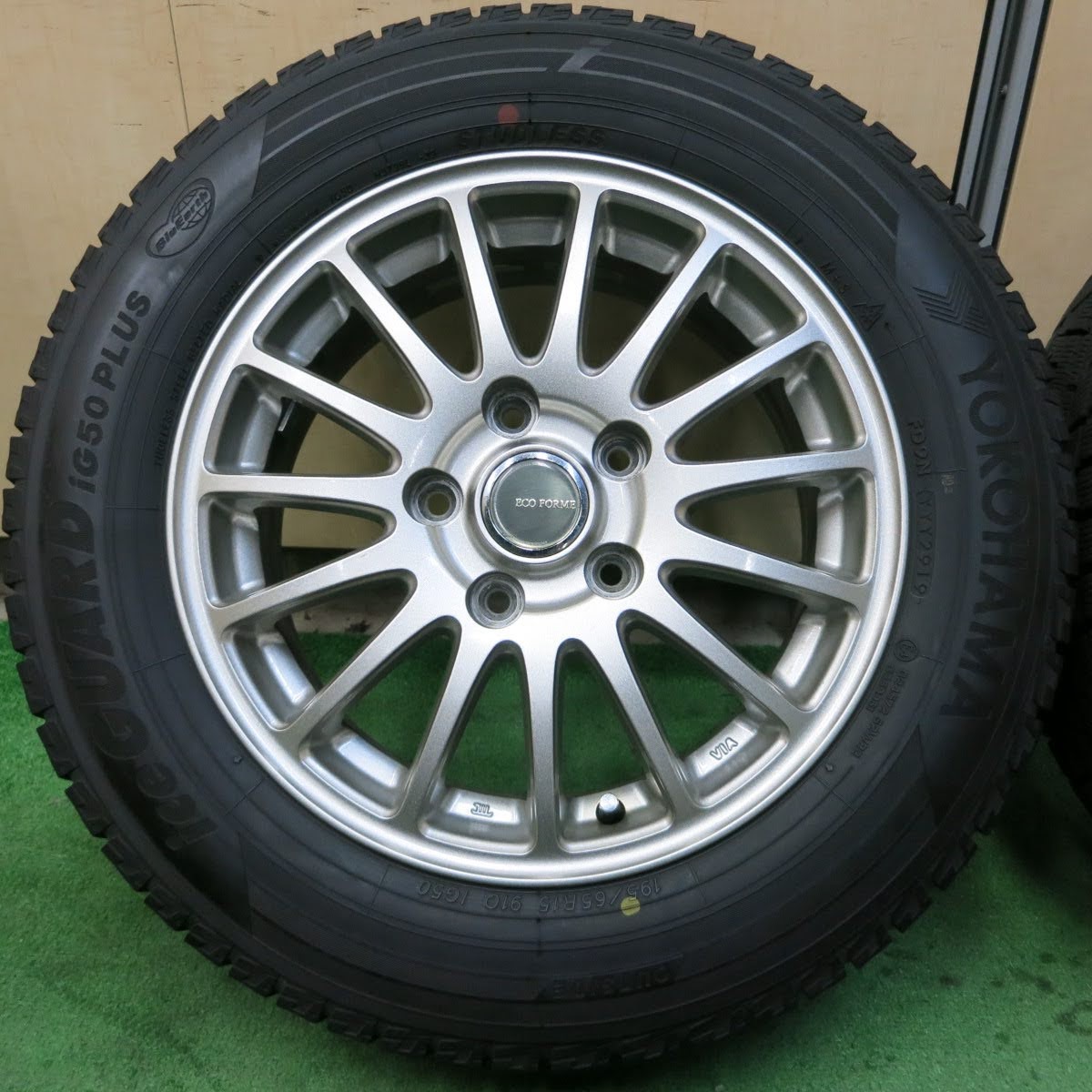 [送料無料]バリ溝！19年！キレイ！9分★スタッドレス 195/65R15 ヨコハマ アイスガード iG50 プラス ECO FORME エコフォルム 15インチ PCD114.3/5H★3080308イス