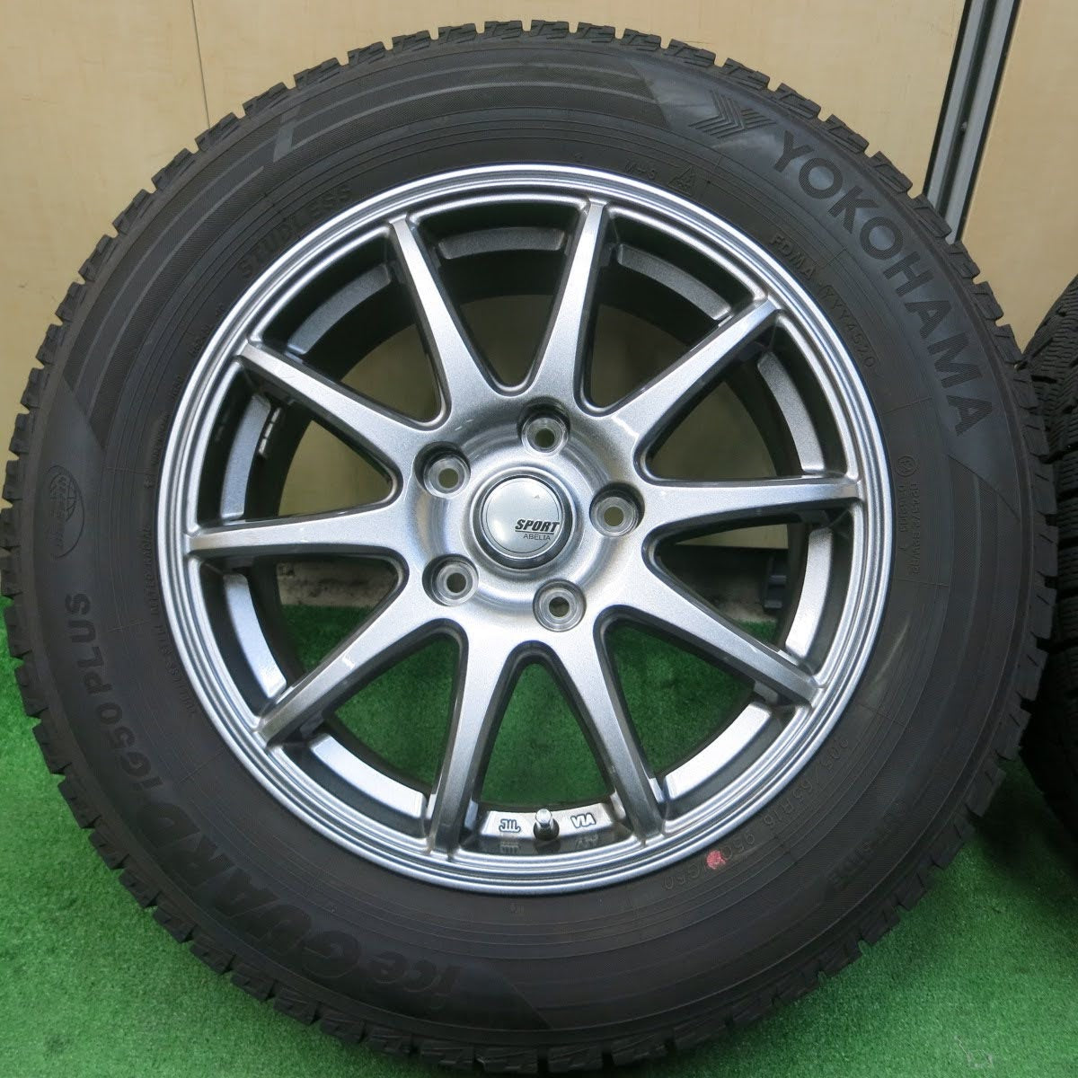 [送料無料]バリ溝！20年！キレイ！ほぼ10分★スタッドレス 205/65R16 ヨコハマ アイスガード iG50 プラス SPORT ABELIA 16インチ PCD114.3/5H★3061906イス