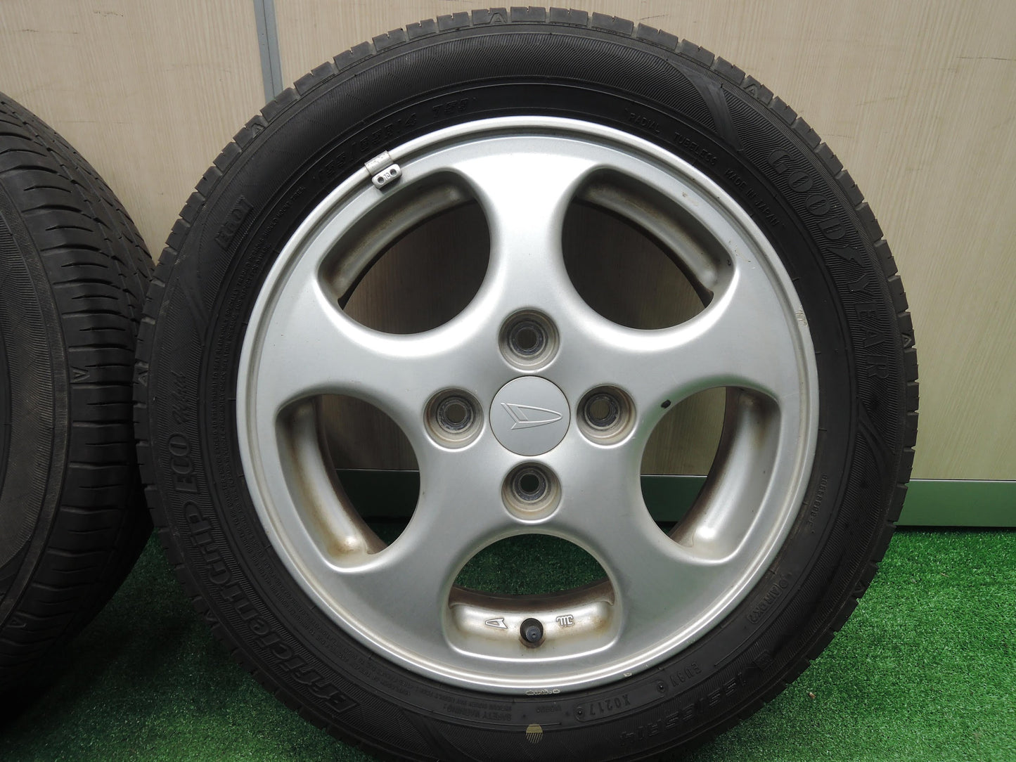 [送料無料]4本価格★ダイハツ ムーヴ ラテ 純正 155/65R14 グッドイヤー EfficientGrip ECO hybrid 14インチ PCD100/4H★3102903HAノ