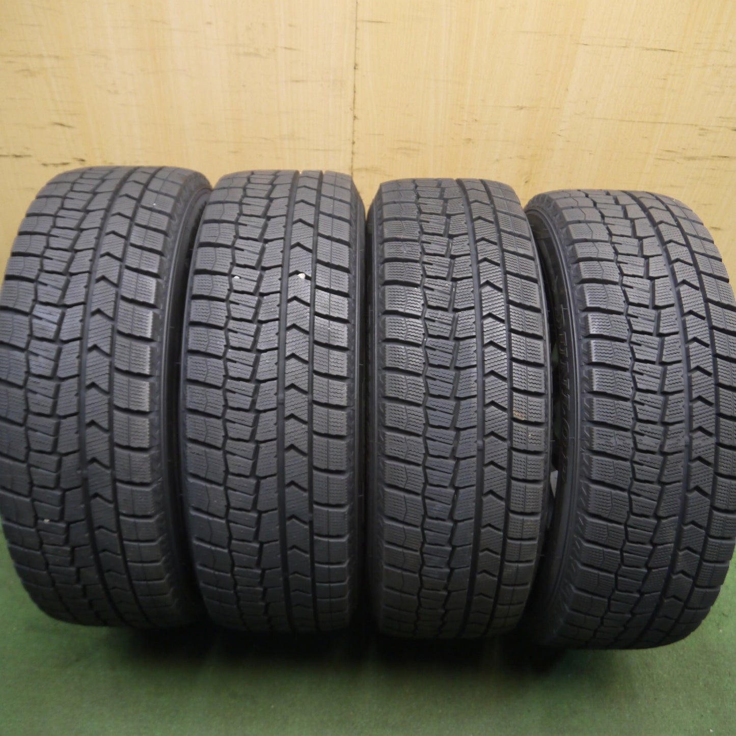 *送料無料* バリ溝！22年！キレイ！ほぼ10分★スタッドレス 205/60R16 ダンロップ ウインターマックス WM02 BALMINUM バルミナ 16インチ PCD114.3/5H★4020205Hス