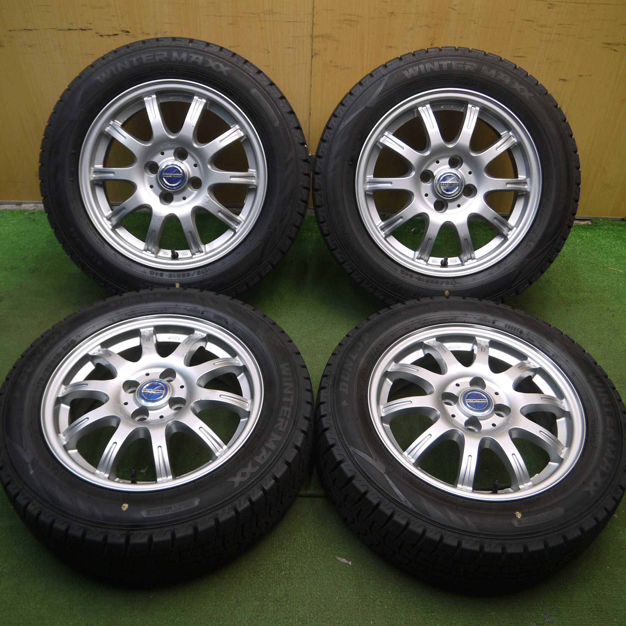 175/65R15 短し スタッドレスタイヤ 【美品】ダンロップ