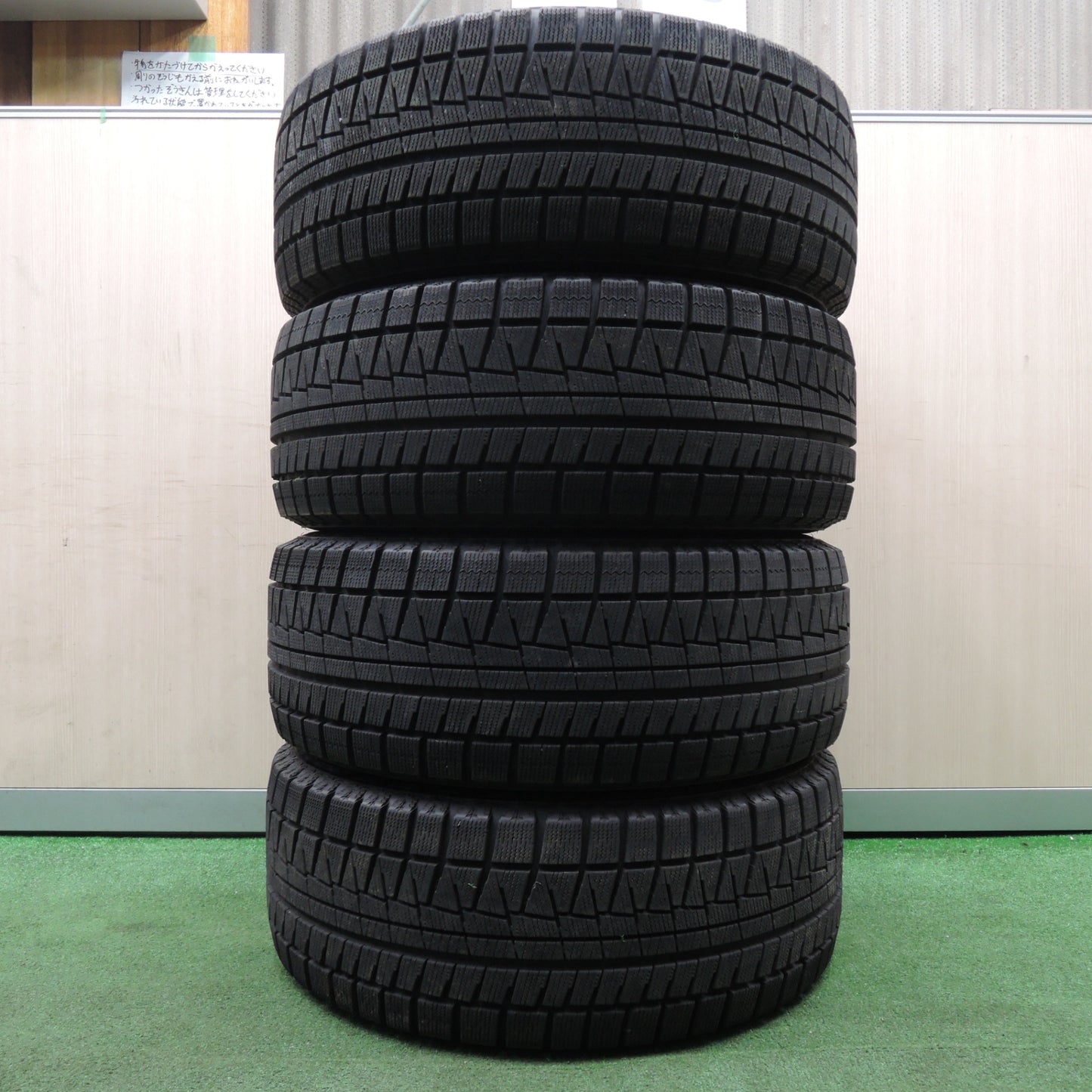 *送料無料* バリ溝！9.5分以上★ベンツ アウディ等 MAK 225/55R16 スタッドレス ブリヂストン ブリザック REVO GZ 16インチ PCD112/5H★4022801NJス