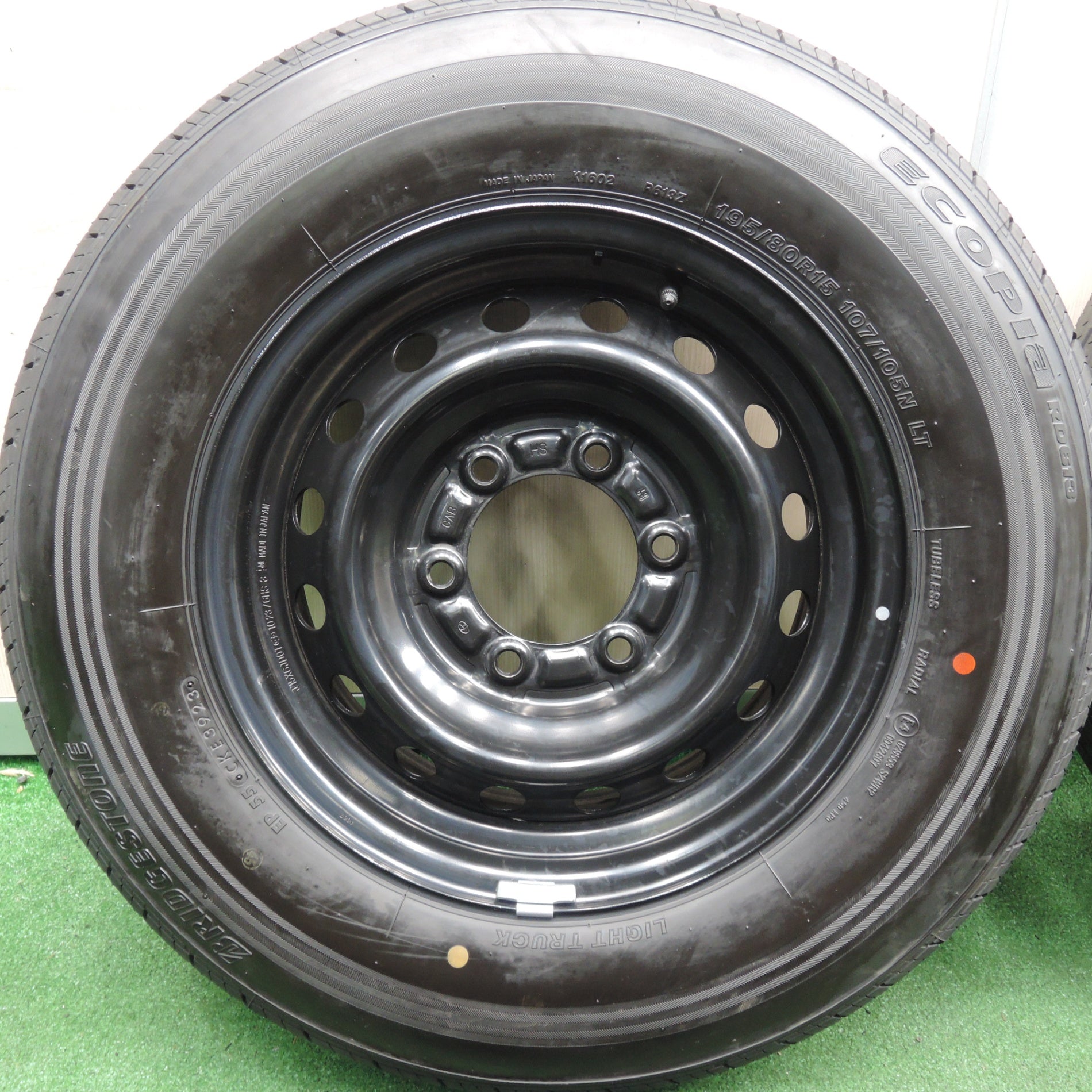 *送料無料* 新車外し！23年 トヨタ ハイエース 純正 スチール 195/80R15 107/105N ブリヂストン エコピア RD613 |  名古屋/岐阜の中古カー用品・工具の買取/販売ならガレージゲット