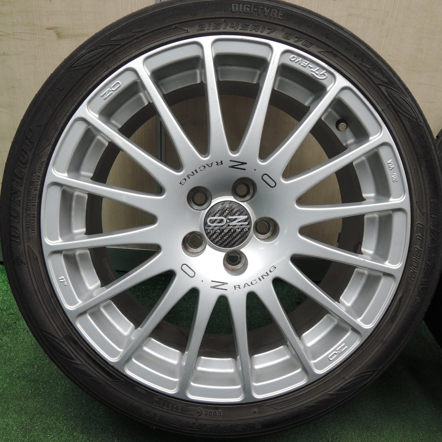 *送料無料* バリ溝！20年！9.5分★O・Z RACING GT-EVO 215/45R17 ブリヂストン ネクストリー ダンロップ OZレーシング PCD100/5H★4022501HAノ