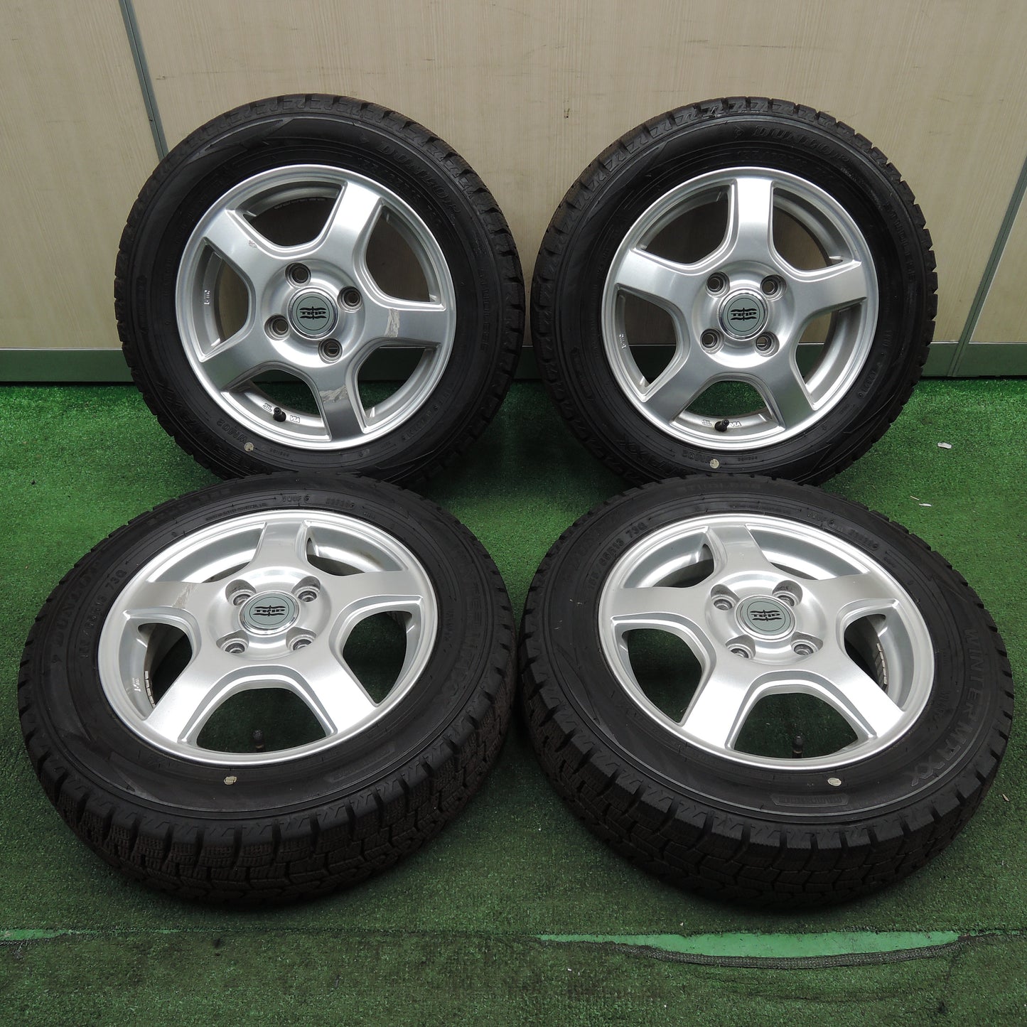 *送料無料*バリ溝！21年！9.5分★スタッドレス 155/65R13 ダンロップ ウインターマックス WM02 TRIP 社外 アルミ 13インチ PCD100/4H★3122003NJス