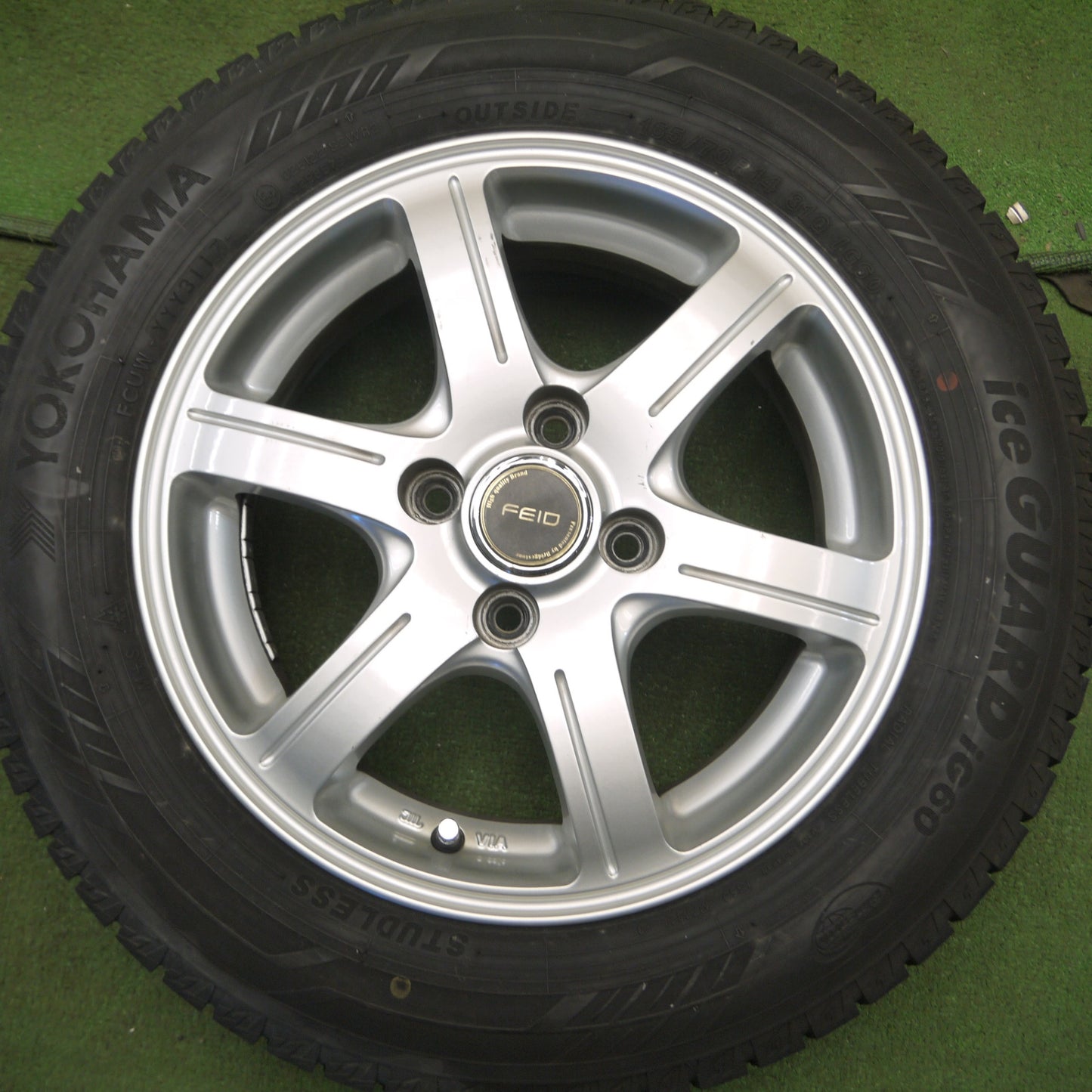 *送料無料* バリ溝！9分★スタッドレス 165/70R14 ヨコハマ アイスガード iG60 FEID 14インチ PCD100/4H★4031106Hス