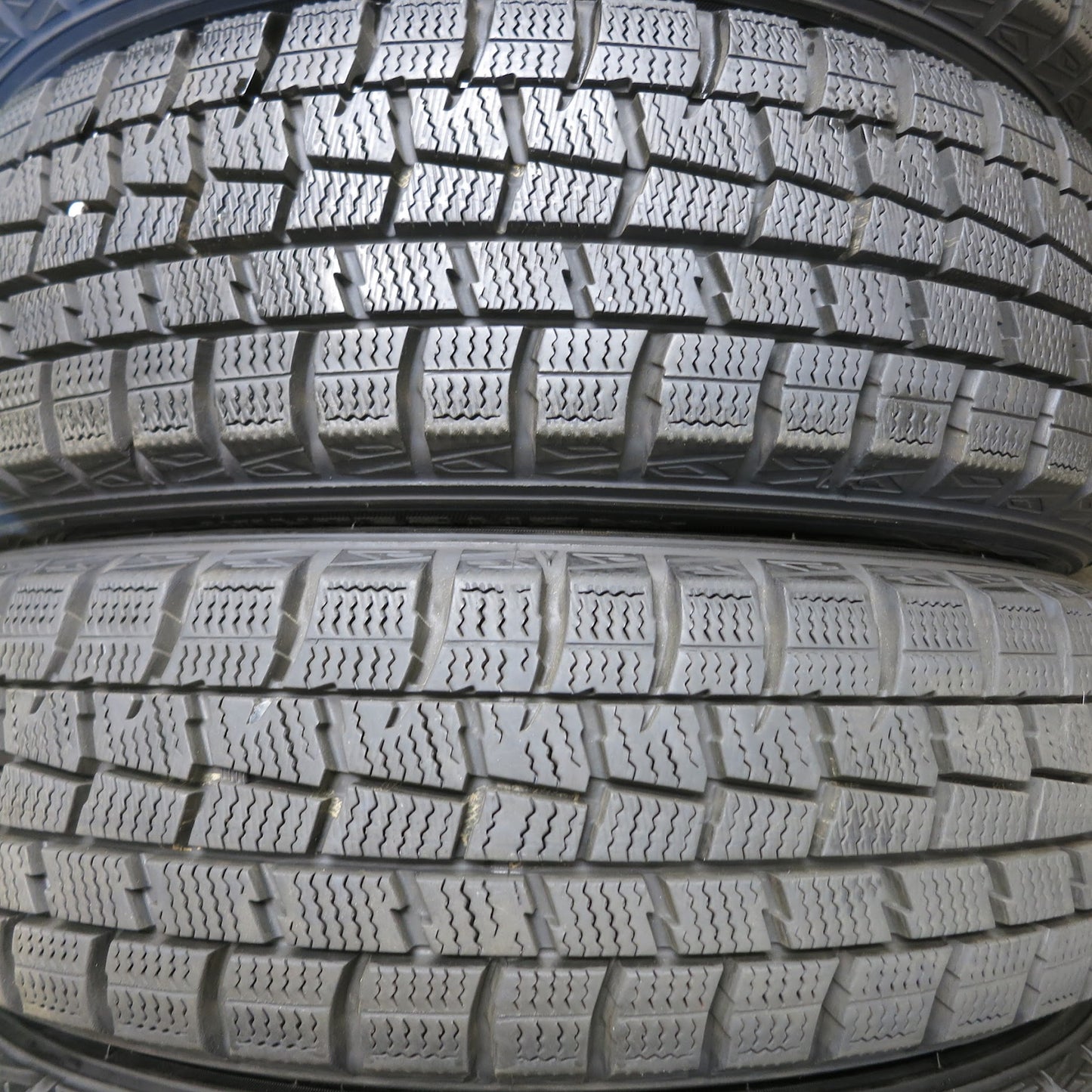 [送料無料]バリ溝！キレイ！9.5分以上★スタッドレス 155/65R14 ダンロップ ウインターマックス WM01 KRAITⅡ 社外 アルミ 14インチ PCD100/4H★3062103Hス