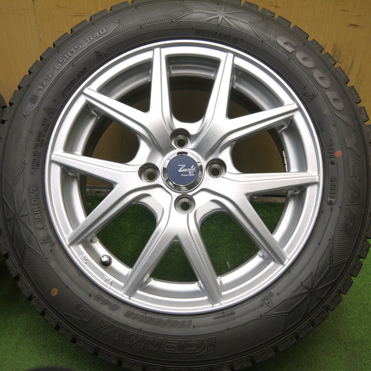 [送料無料]バリ溝！19年！キレイ！9分★スタッドレス 175/65R15 グッドイヤー アイスナビ6 Zmeist M5 15インチ PCD100/4H★3071811Hス