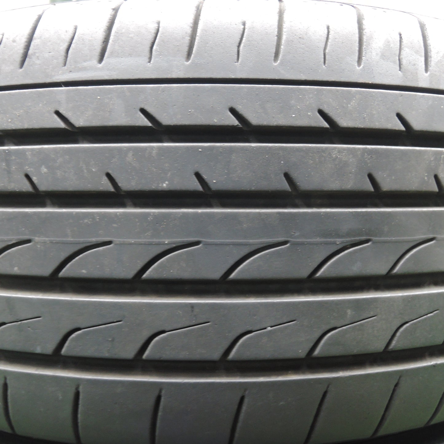 *送料無料*バリ溝！8.5分★トヨタ 10系 アルファード 純正 215/55R17 ヨコハマ ブルーアース RV-02 17インチ PCD114.3/5H★3120306HAノ