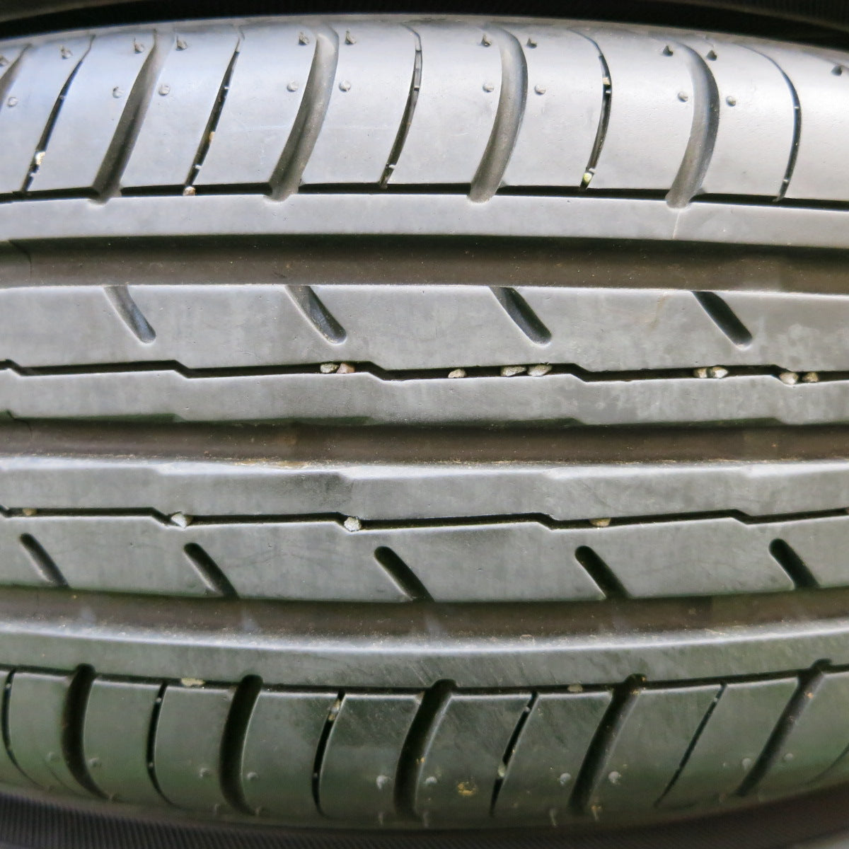 *送料無料*バリ溝！22年！キレイ！8.5分★ダイハツ ミライース 純正 155/65R14 ヨコハマ BluEarth-ES ES32 14インチ PCD100/4H★4010507イノ