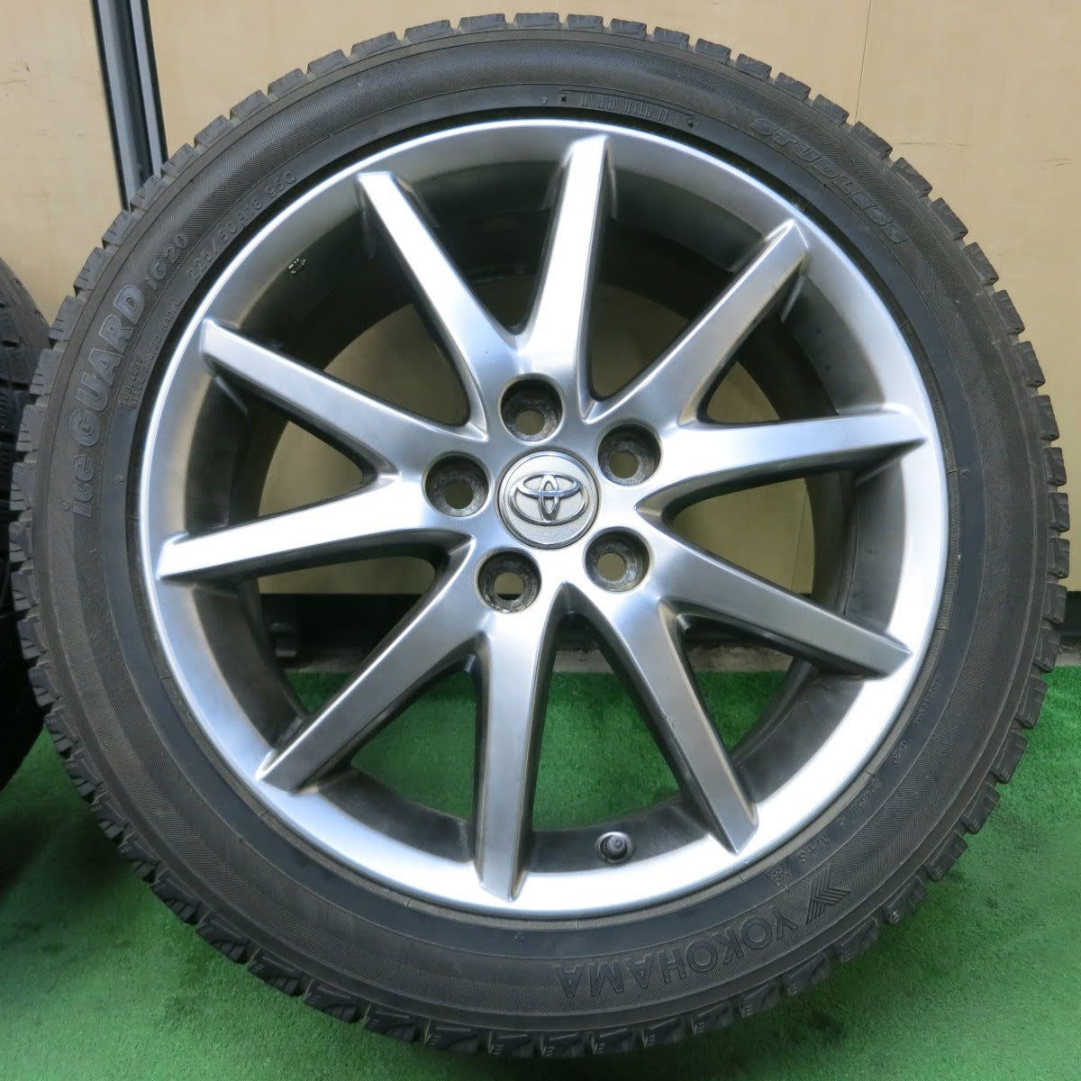 [送料無料]4本価格★トヨタ 50系 エスティマ 純正 225/50R18 スタッドレス ヨコハマ アイスガード iG20 18インチ PCD114.3/5H★3072702イス