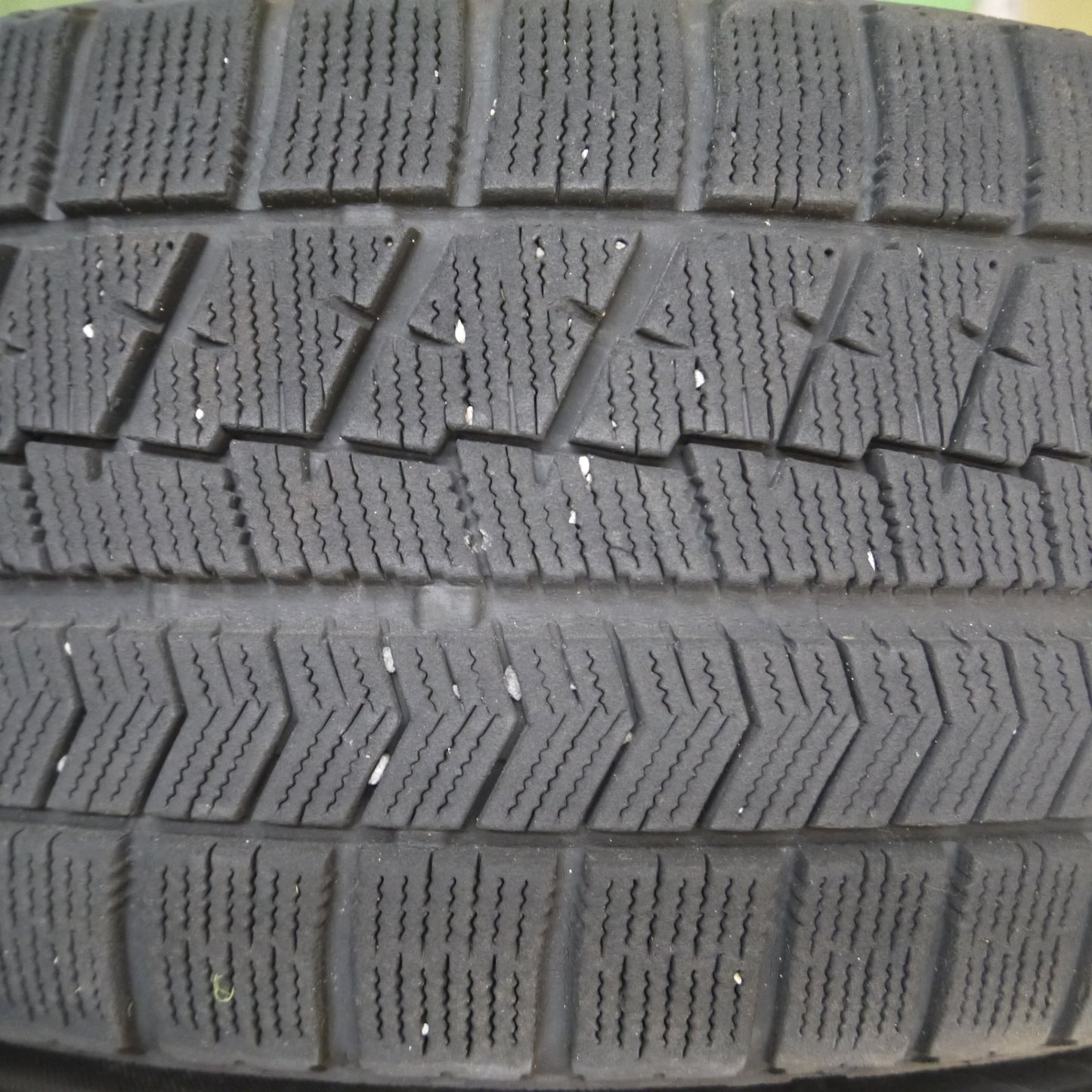 *送料無料*キレイ★スタッドレス 225/45R17 ブリヂストン ブリザック VRX VELVA SPORT ヴェルヴァ 17インチ PCD114.3/5H★4013109Hス