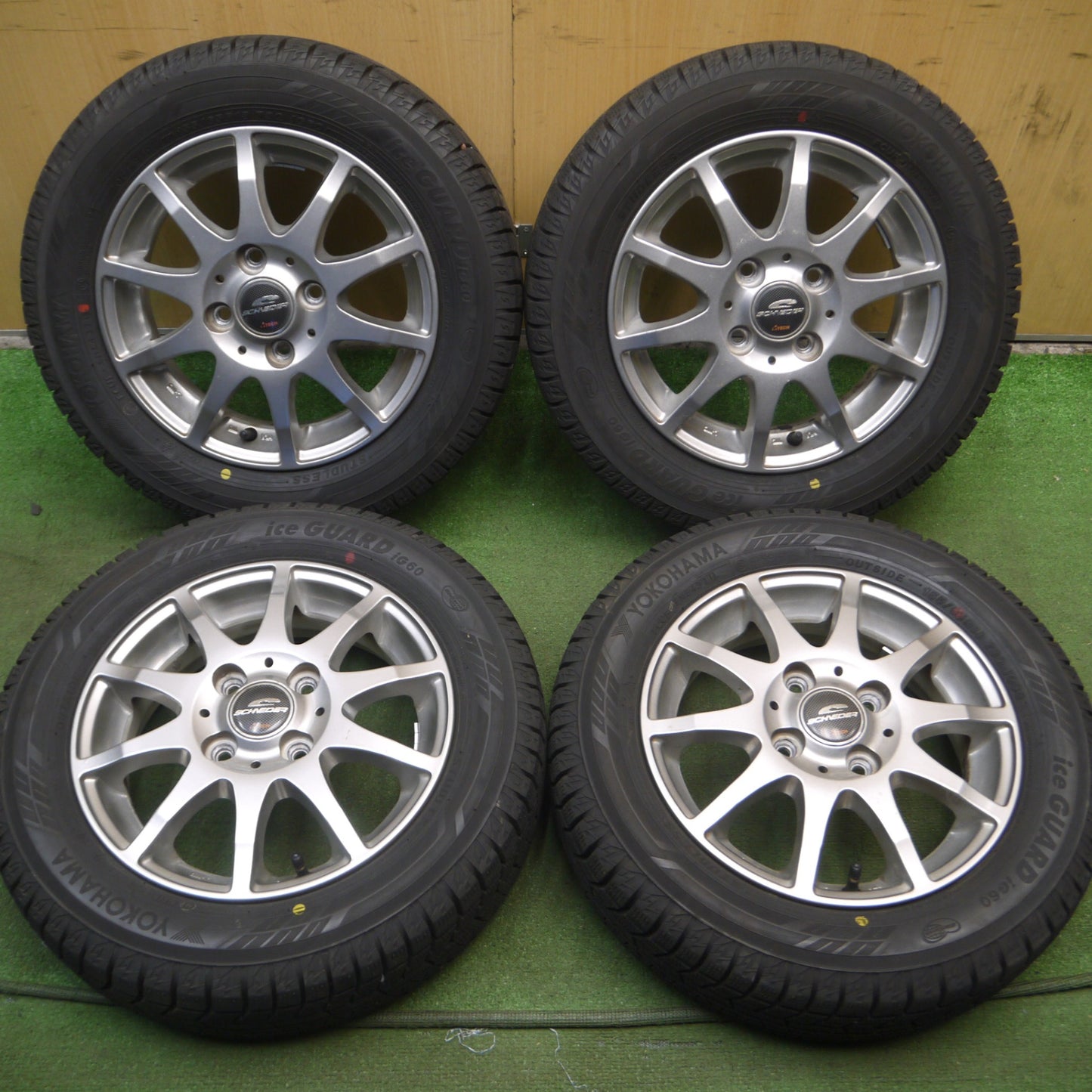 *送料無料* バリ溝！21年！ほぼ10分★スタッドレス 155/65R13 ヨコハマ アイスガード iG60 SCHNEIDER ATECH シュナイダー 13インチ PCD100/4H★4021301Hス