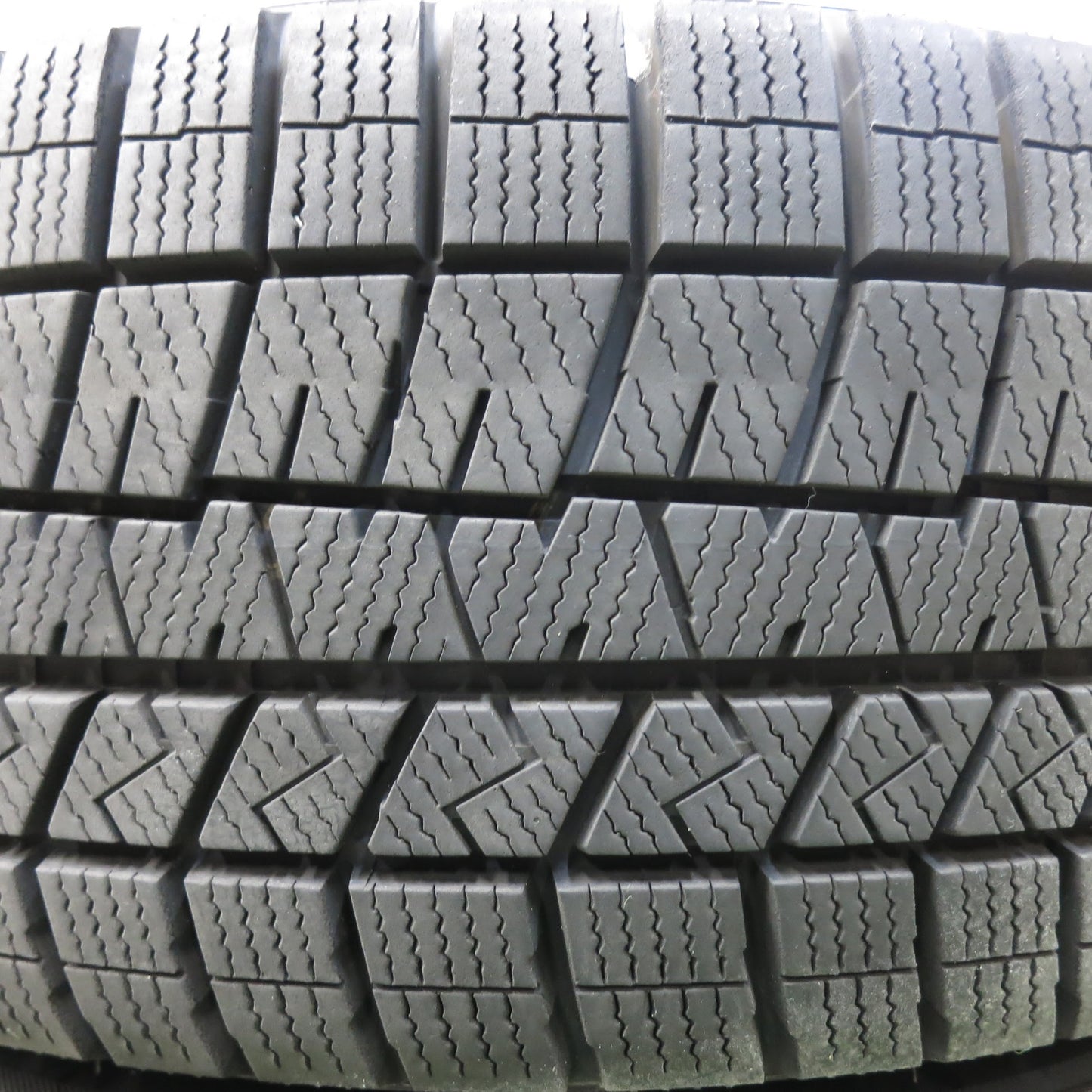 [送料無料]バリ溝！21年！キレイ！9.5分★スタッドレス 225/65R17 ダンロップ ウインターマックス03 Mistiere ミスティーレ 17インチ PCD114.3/5H★3041802ヒス