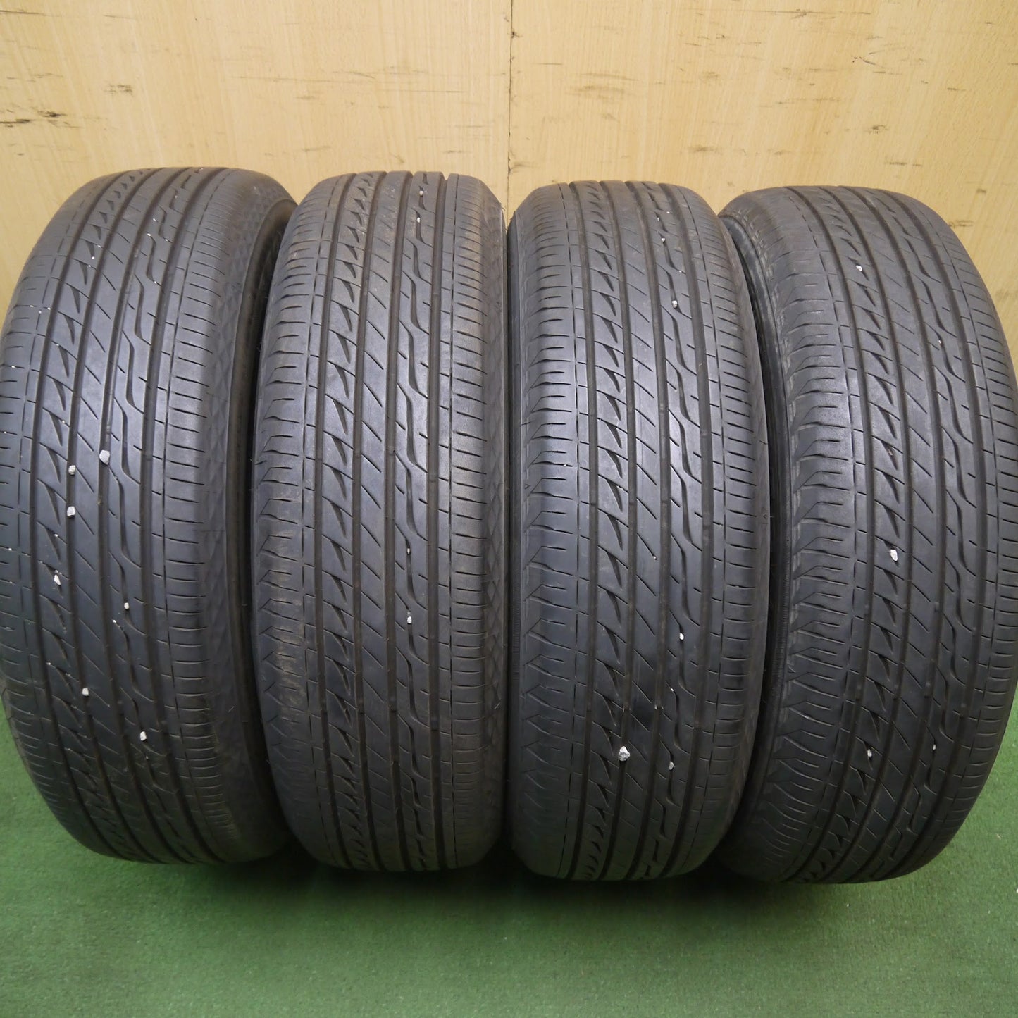 [送料無料]バリ溝！9分★175/65R15 ブリヂストン レグノ GR-XI タイヤ 15インチ スイフト アクア フィット 等★3082110Hノタ