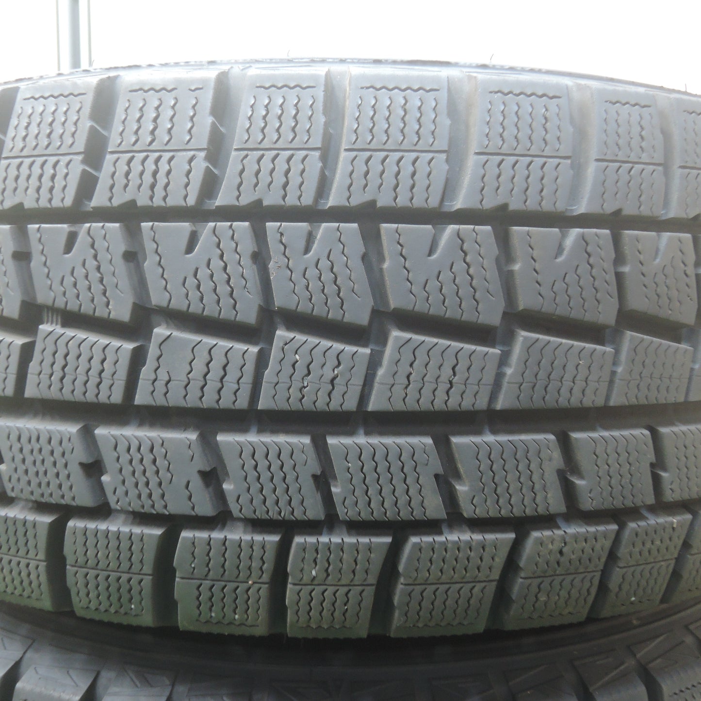 *送料無料*バリ溝！キレイ！9.5分★スタッドレス 215/65R16 ダンロップ ウインターマックス WM01 MANARAY SPORT マナレイ 16インチ PCD114.3/5H★3112808SYス