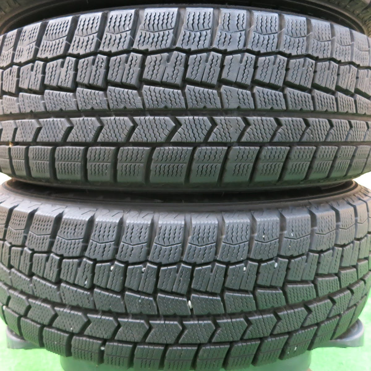 [送料無料]バリ溝！20年！綺麗！9.5分★スタッドレス 175/65R15 ダンロップ ウインターマックス WM02 EuroSpeed MANARAY SPORT 15インチ PCD100/4H★3112401イス