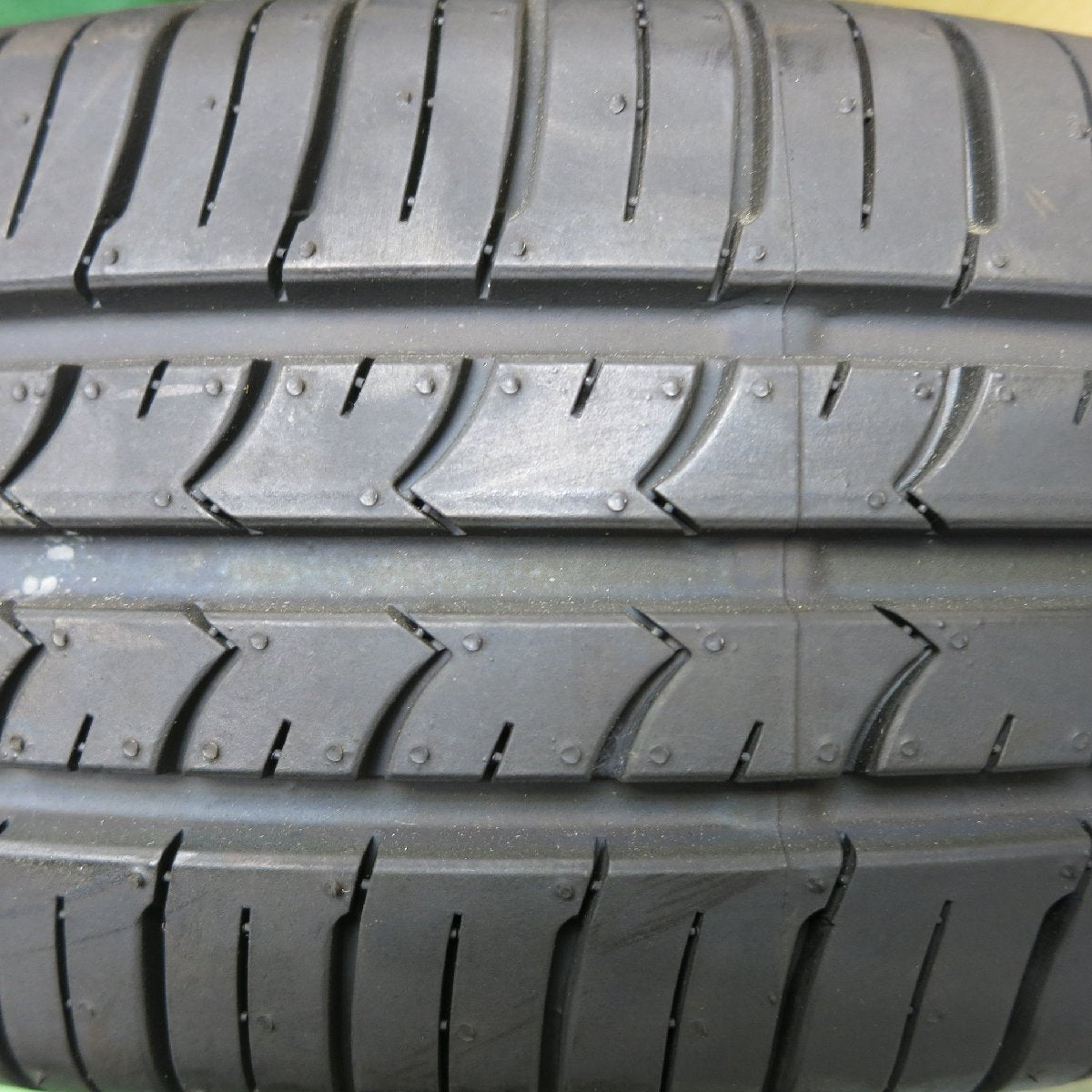 [送料無料]未使用★165/70R14 グッドイヤー EfficientGrip ECO hybrid EG01 タイヤ 14インチ アクア マーチ ヴィッツ 等★3060904Hノタ