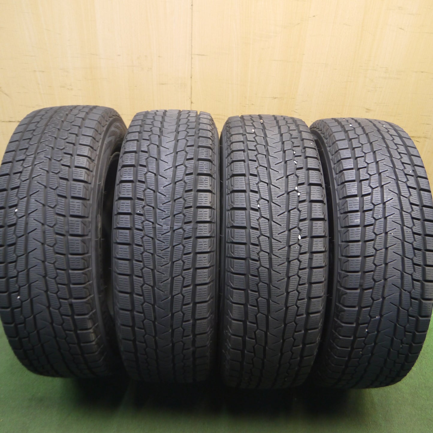 *送料無料*バリ溝！22年！綺麗！9.5分以上★スタッドレス 225/65R17 ヨコハマ アイスガード G075 ravrion RM01 ラブリオン 17インチ PCD114.3/5H★3120806Hス