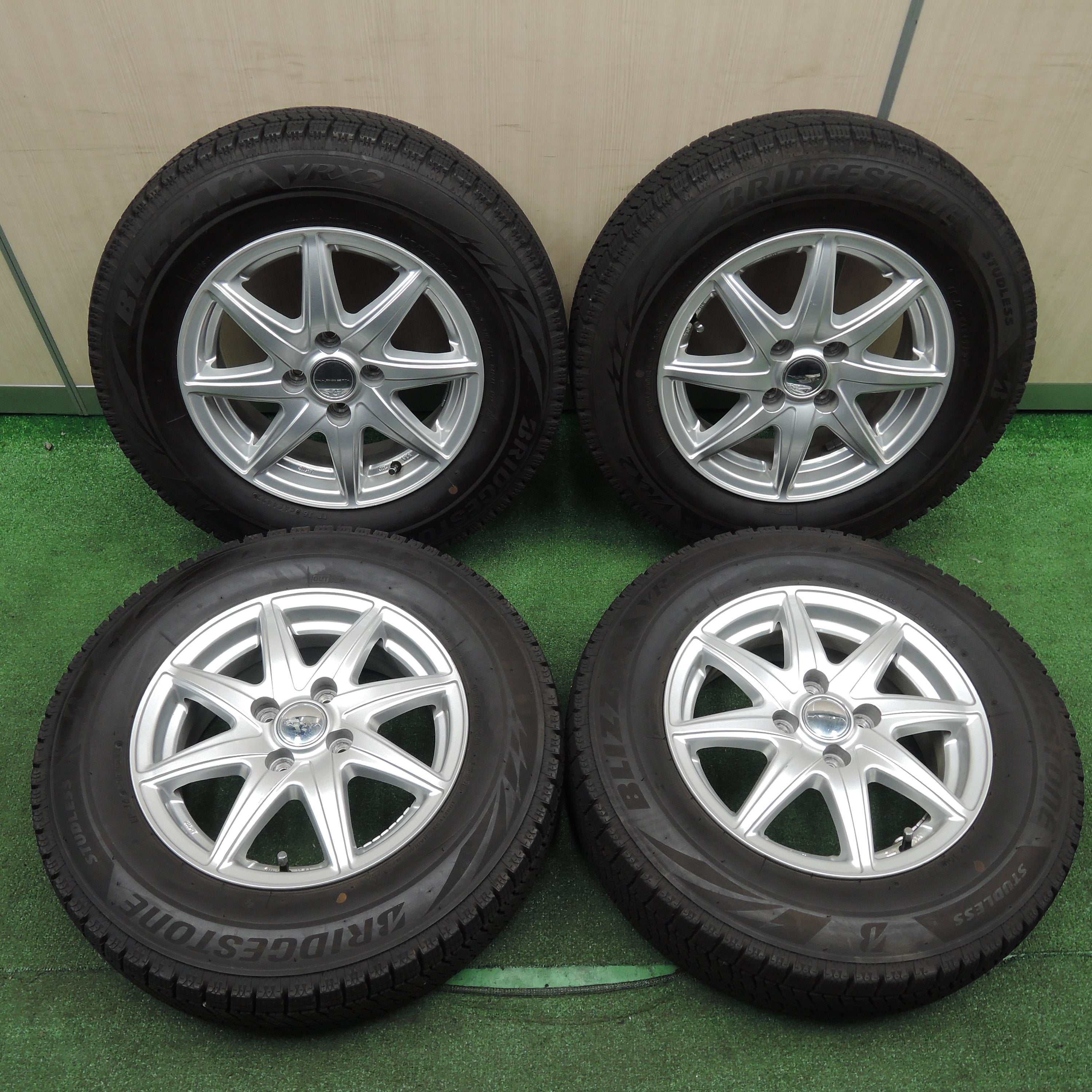 送料無料*バリ溝！22年！キレイ！9.5分以上☆スタッドレス 185/70R14 ブリヂストン ブリザック VRX2 LAPORTA ラポ |  名古屋/岐阜の中古カー用品・工具の買取/販売ならガレージゲット