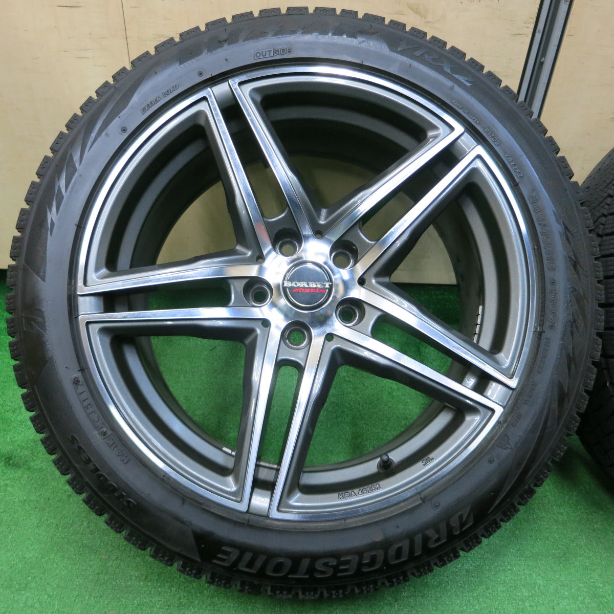 *送料無料*バリ溝！キレイ！9.5分★ベンツ 等 BORBET 245/45R18 スタッドレス ブリヂストン ブリザック VRX2 18インチ ボルベット PCD112/5H★3112909イス